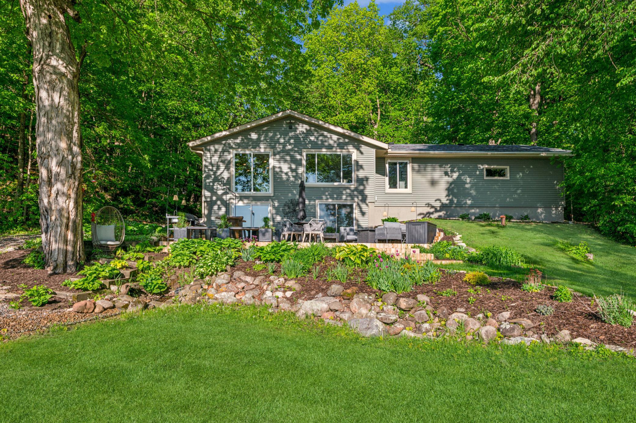 49935 Acacia Trail