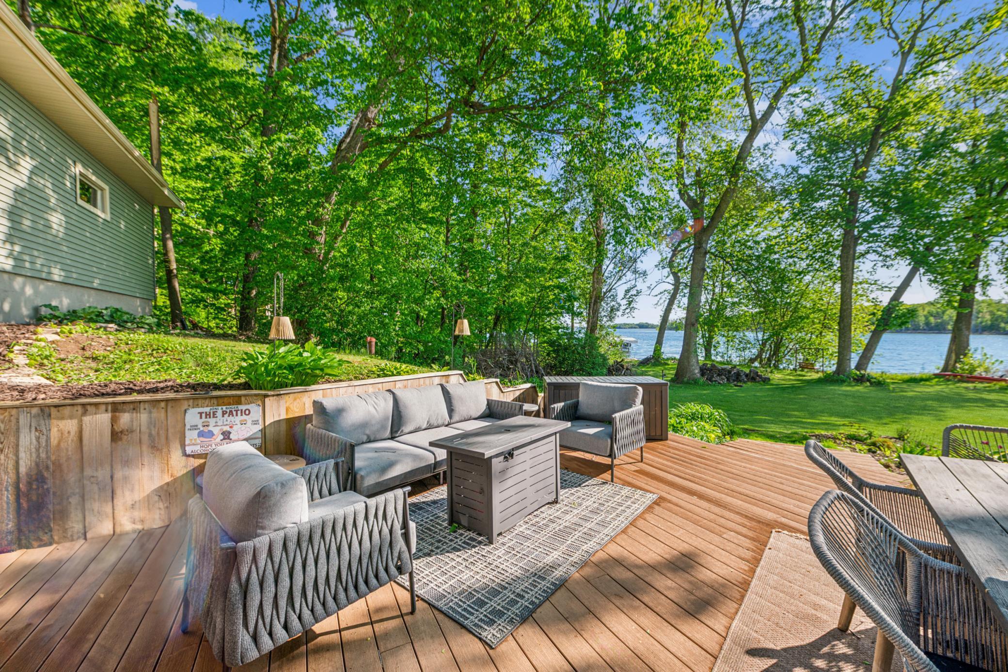 49935 Acacia Trail