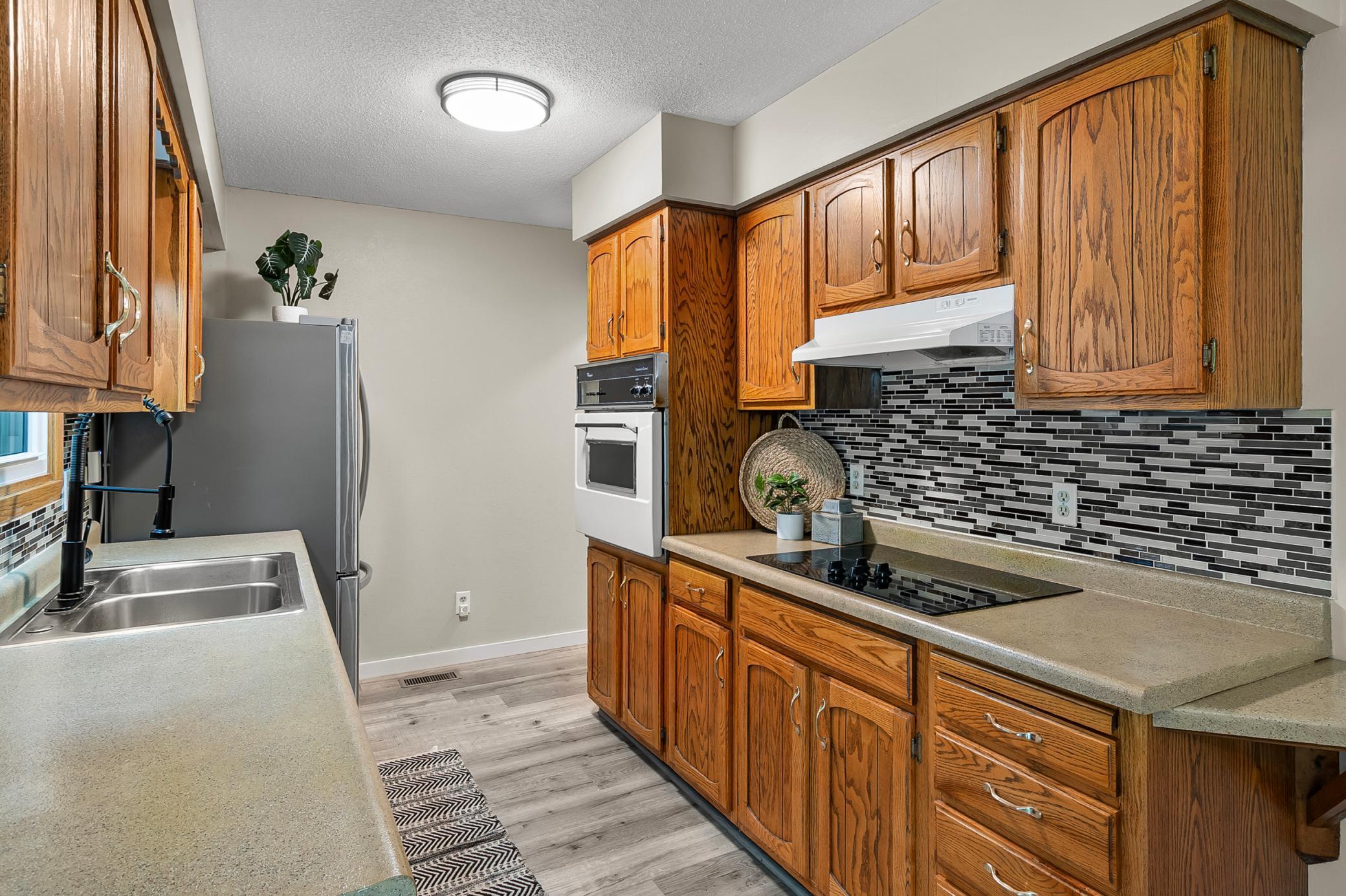 4338 Dunrovin Lane