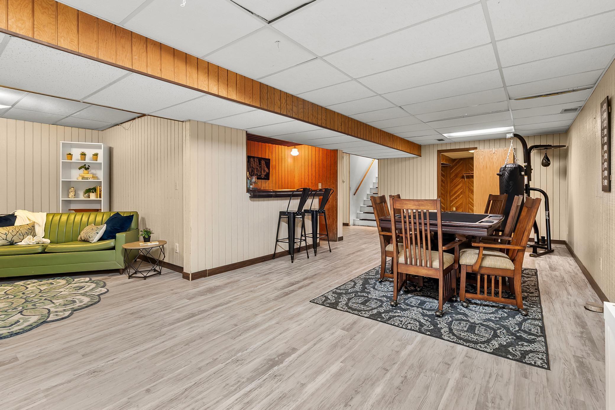 4338 Dunrovin Lane