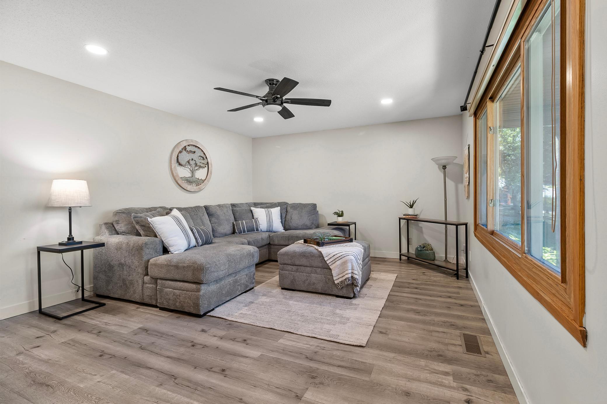 4338 Dunrovin Lane