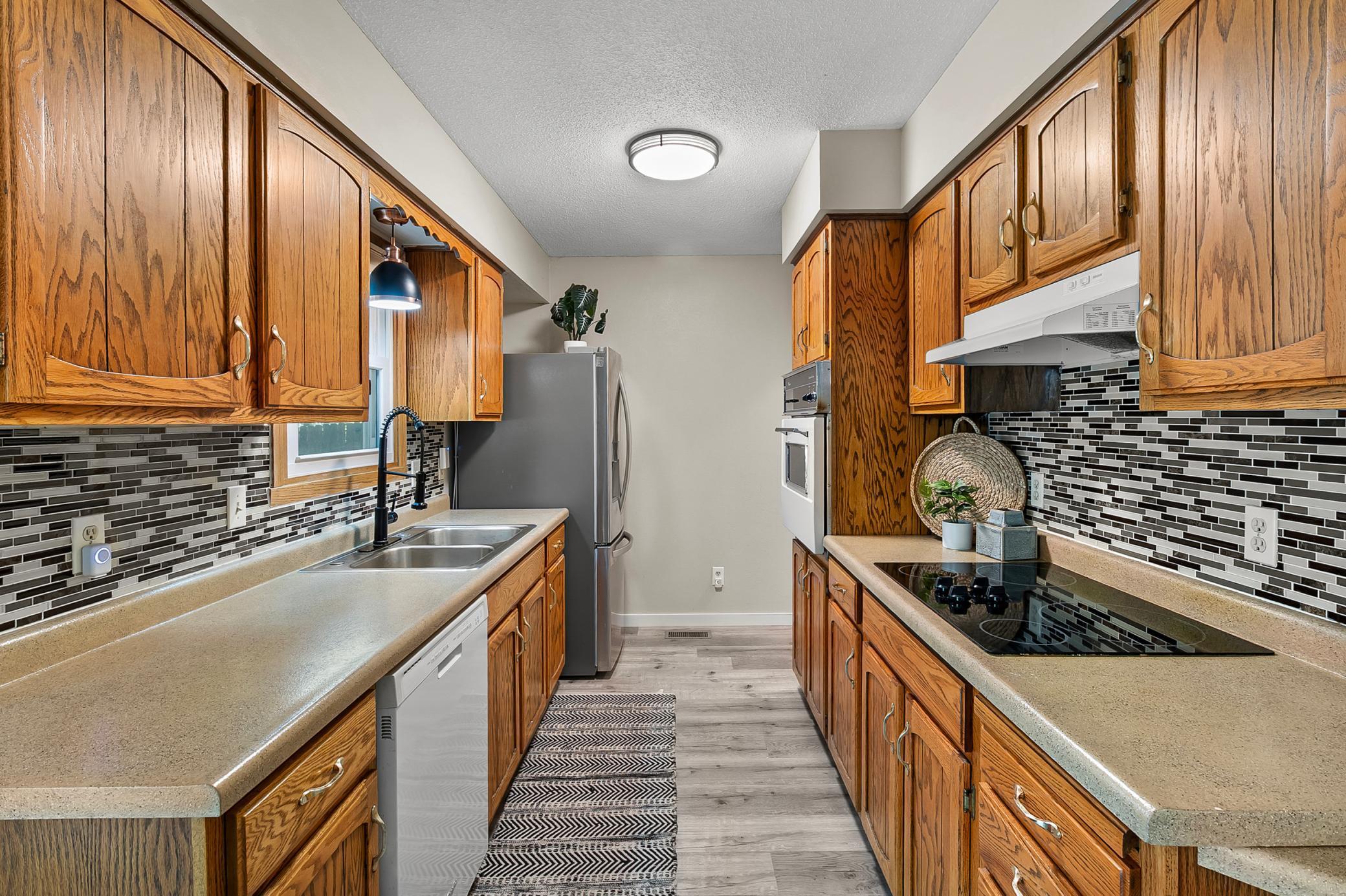 4338 Dunrovin Lane