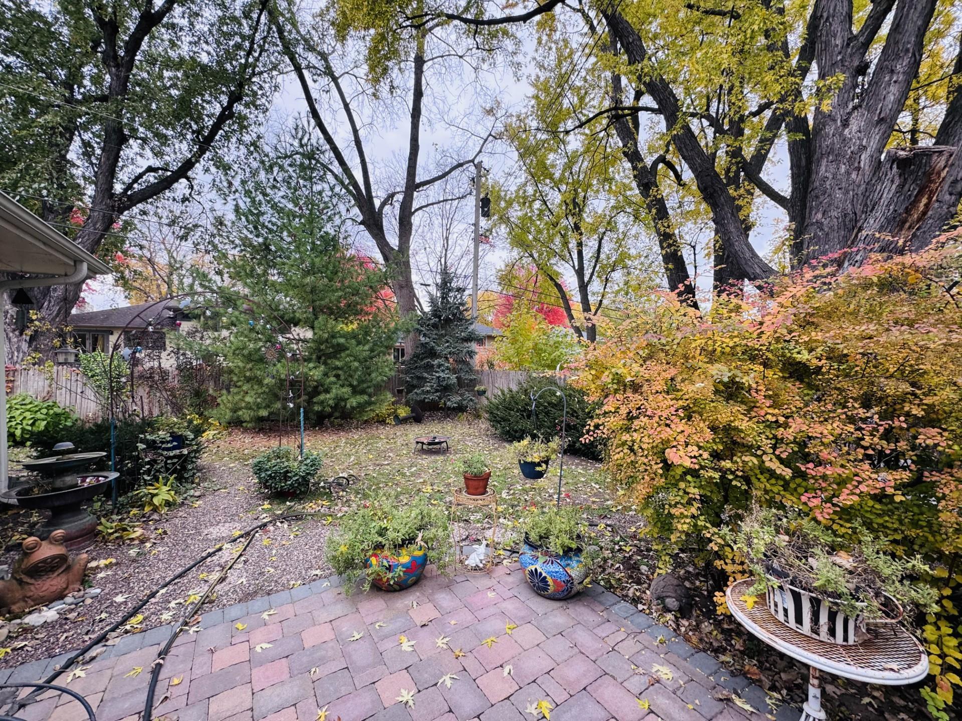 6528 Josephine Avenue