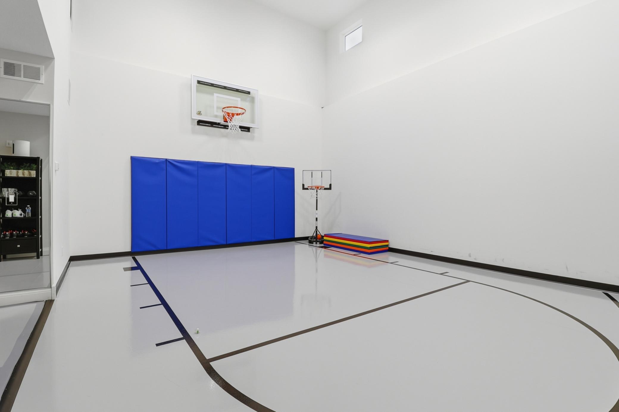 5840 Prestwick Court