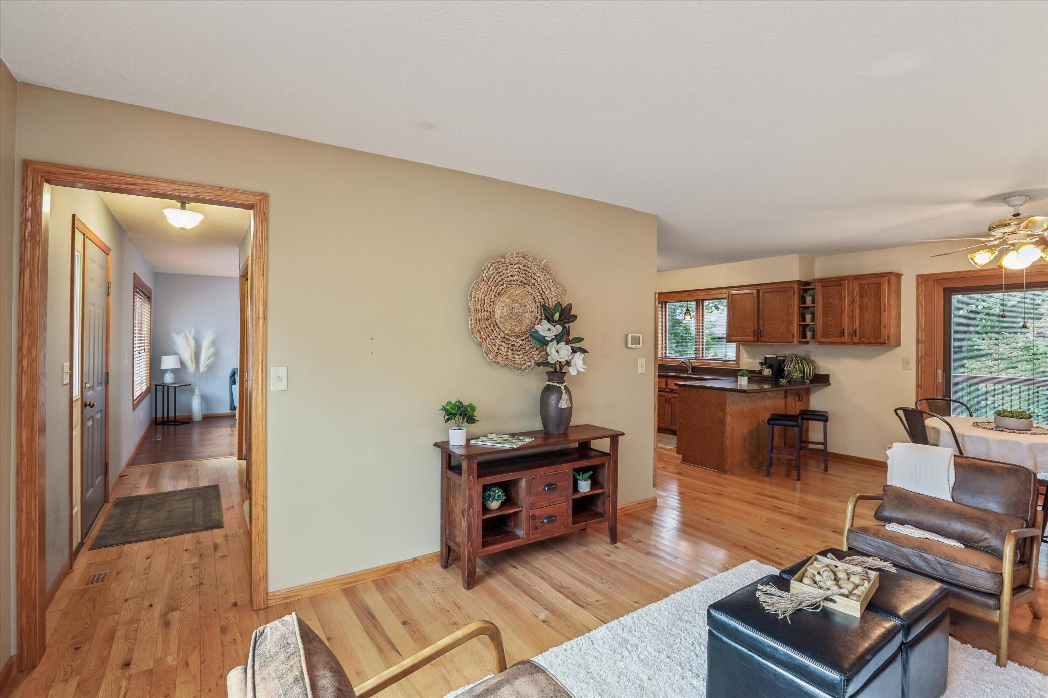 567 Lakewood Drive S