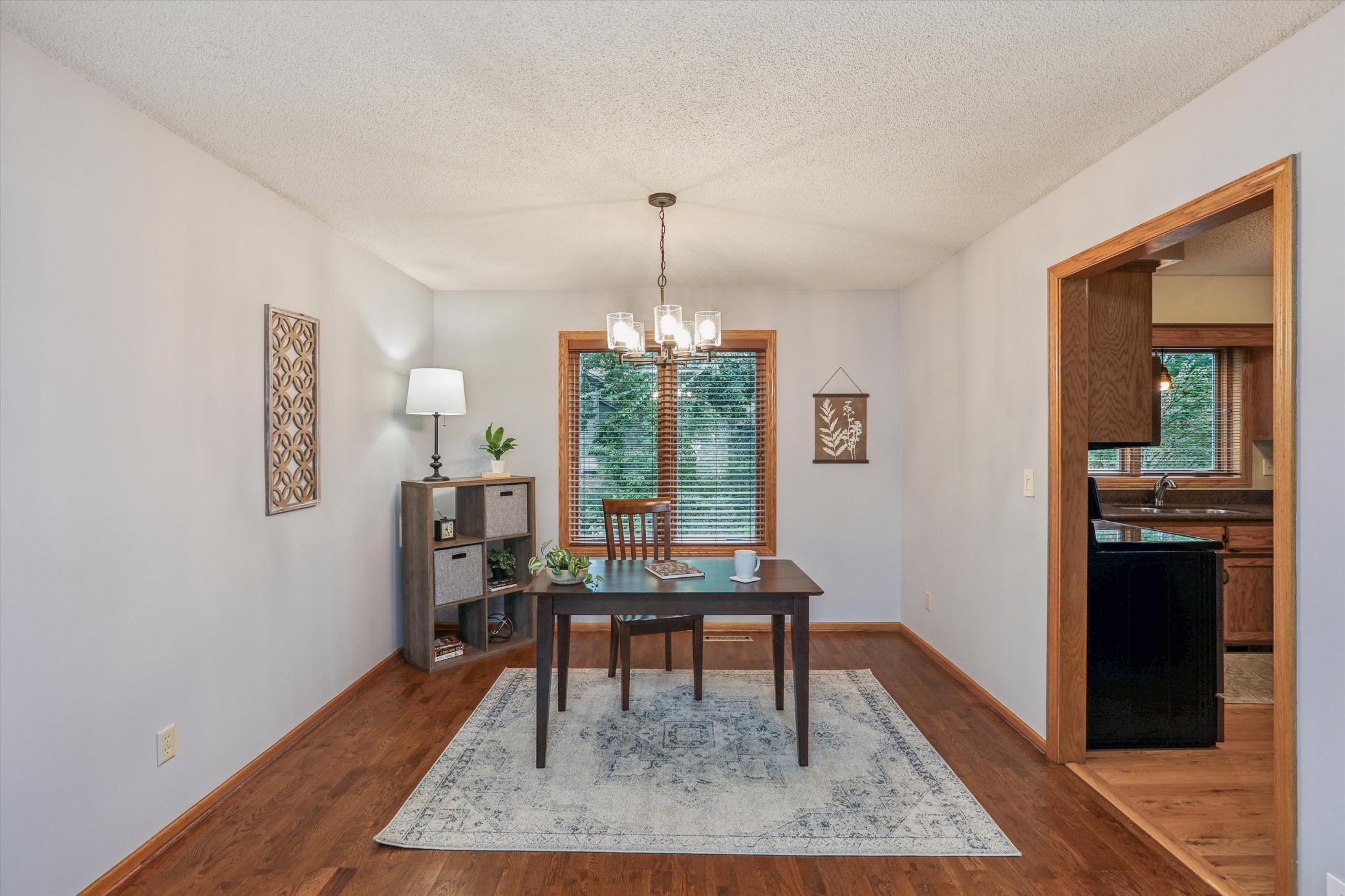 567 Lakewood Drive S