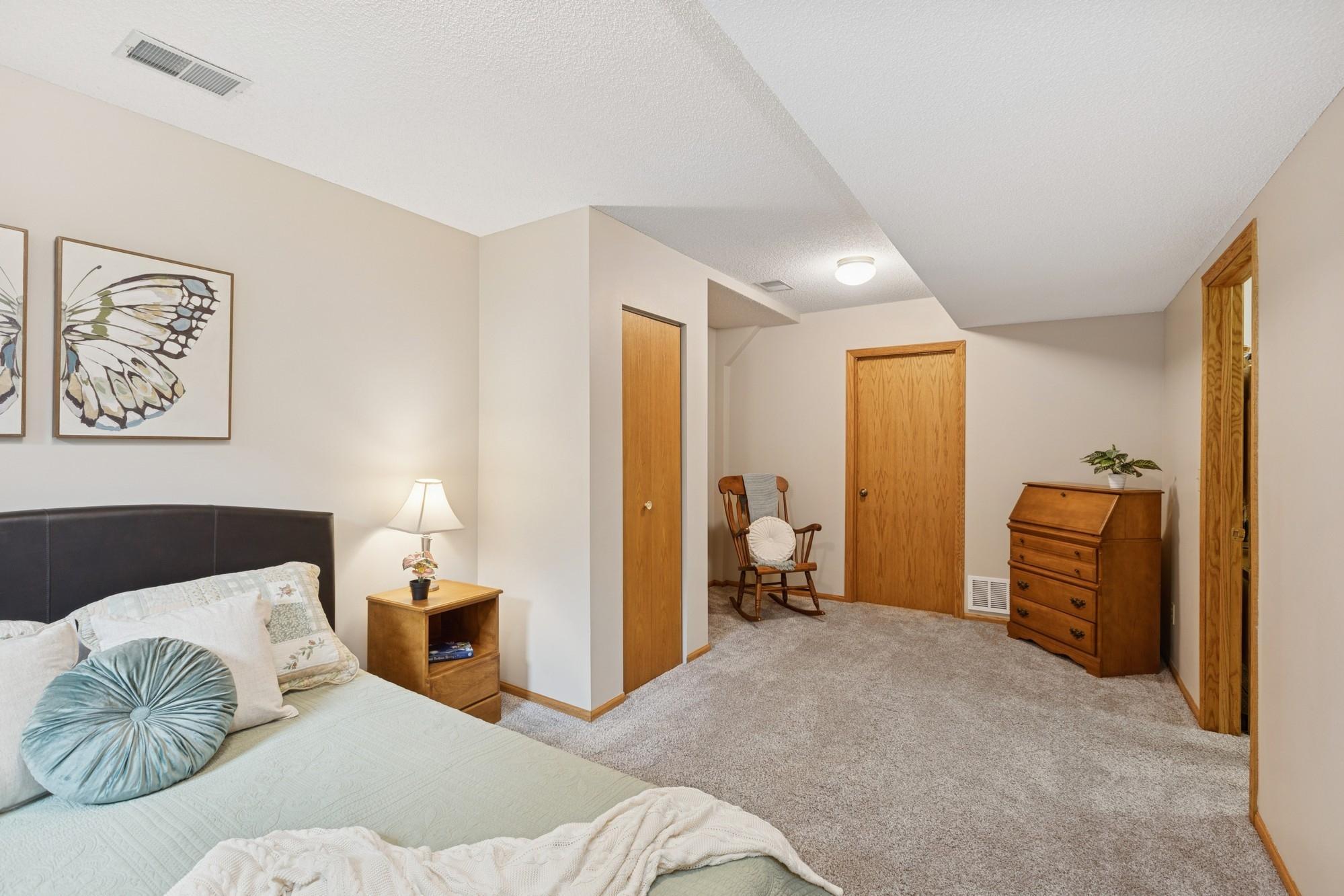 567 Lakewood Drive S