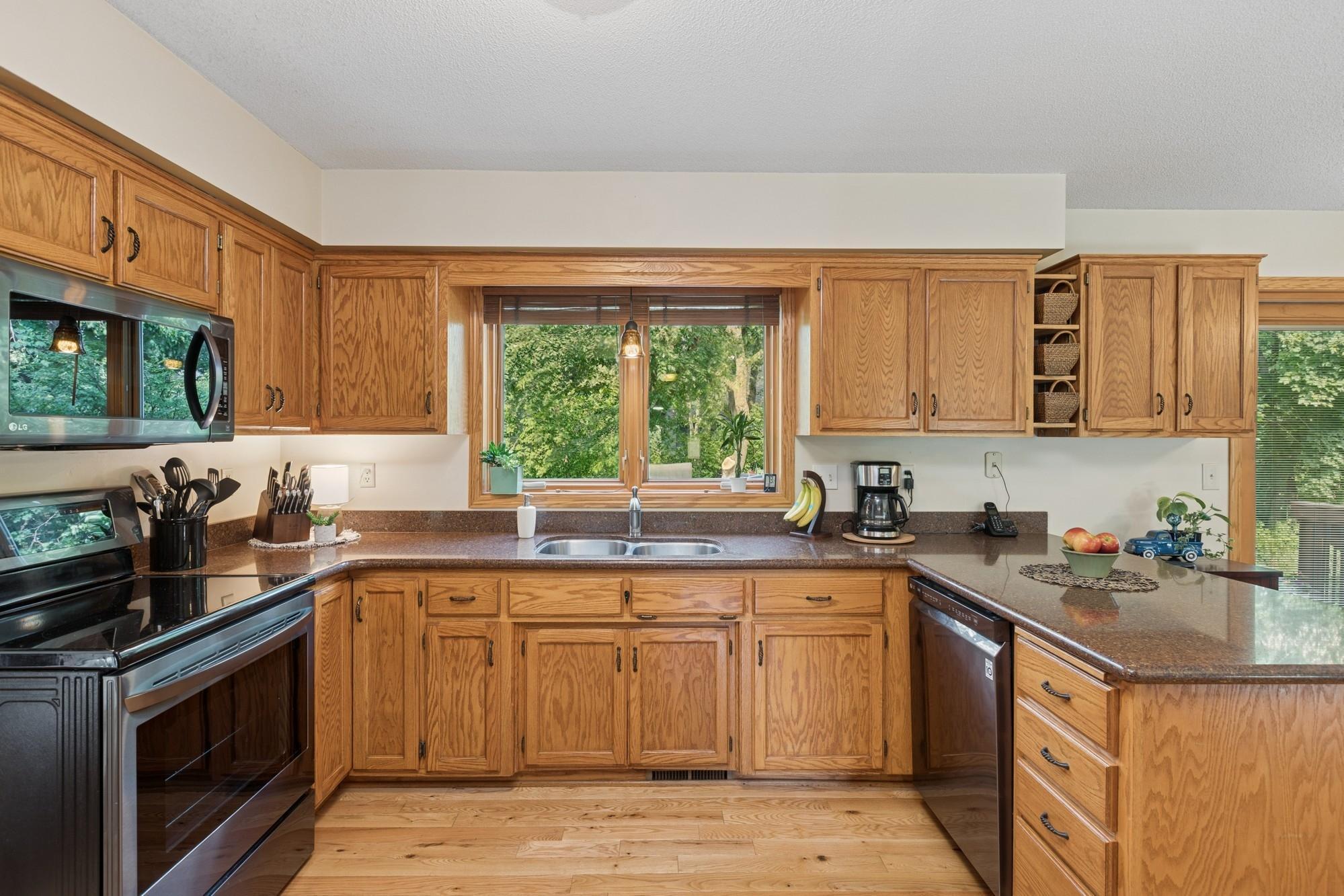 567 Lakewood Drive S