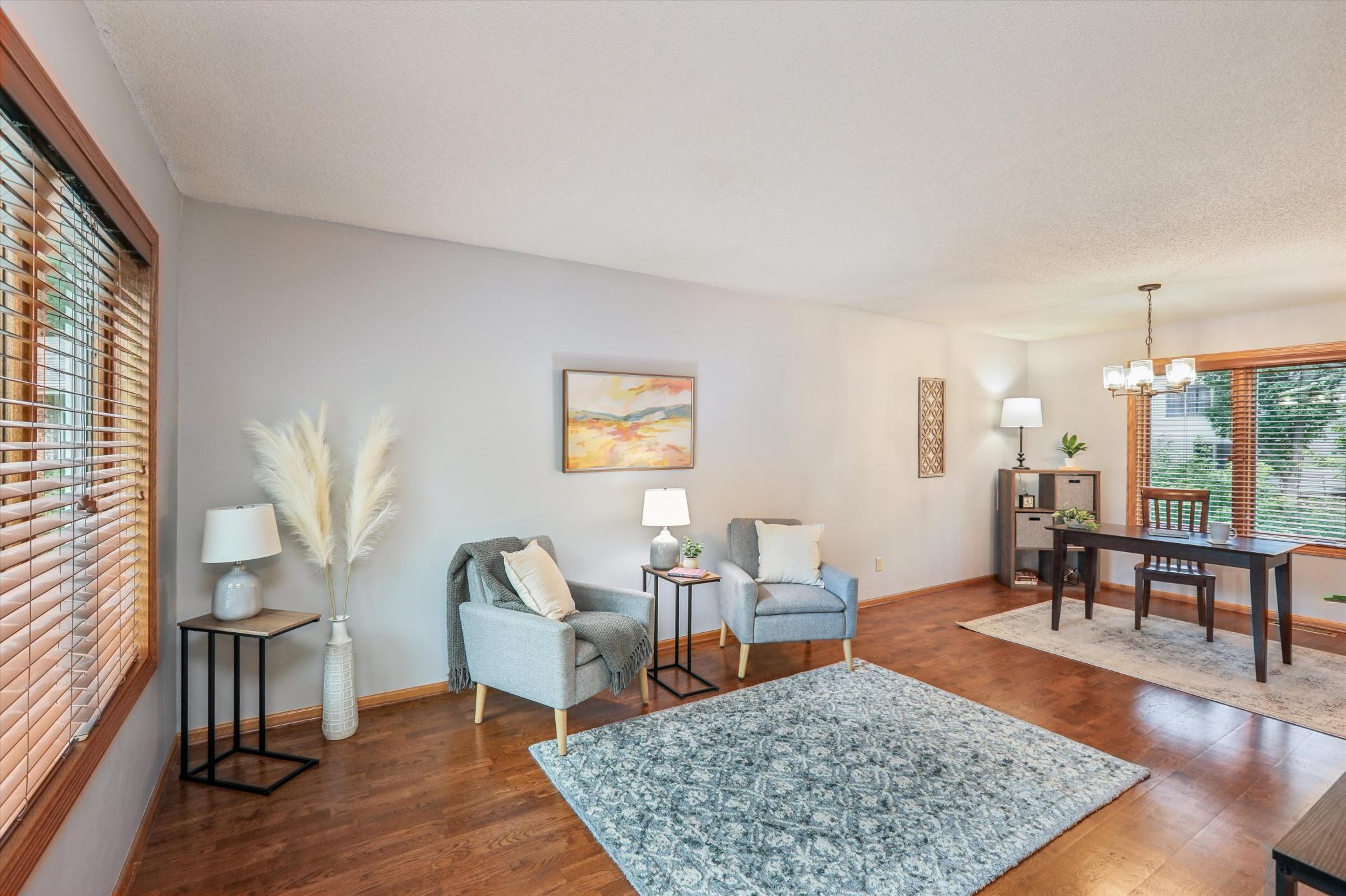 567 Lakewood Drive S