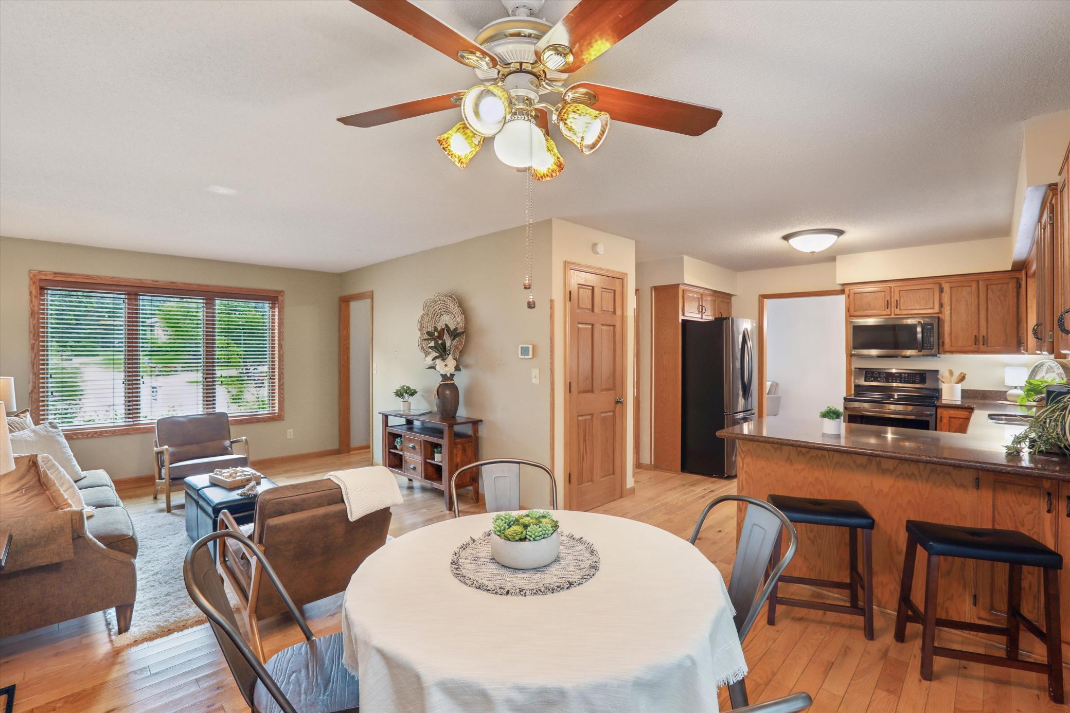 567 Lakewood Drive S