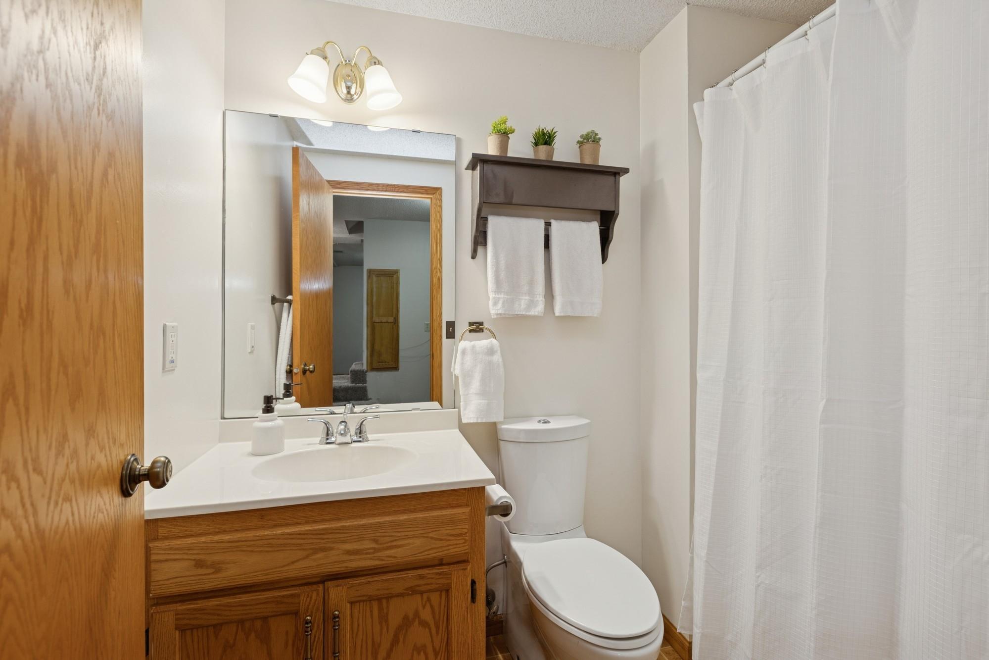 567 Lakewood Drive S