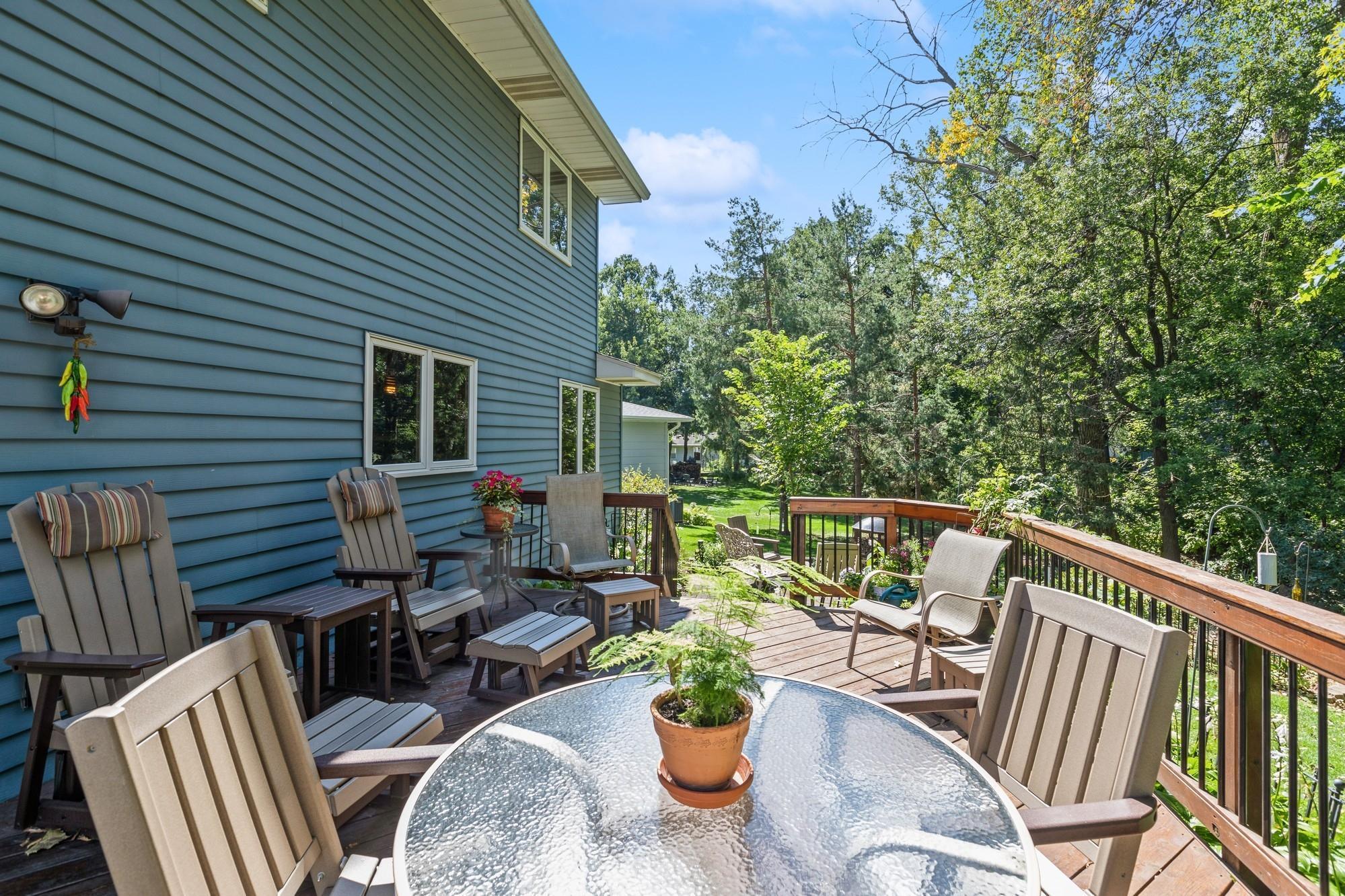 567 Lakewood Drive S