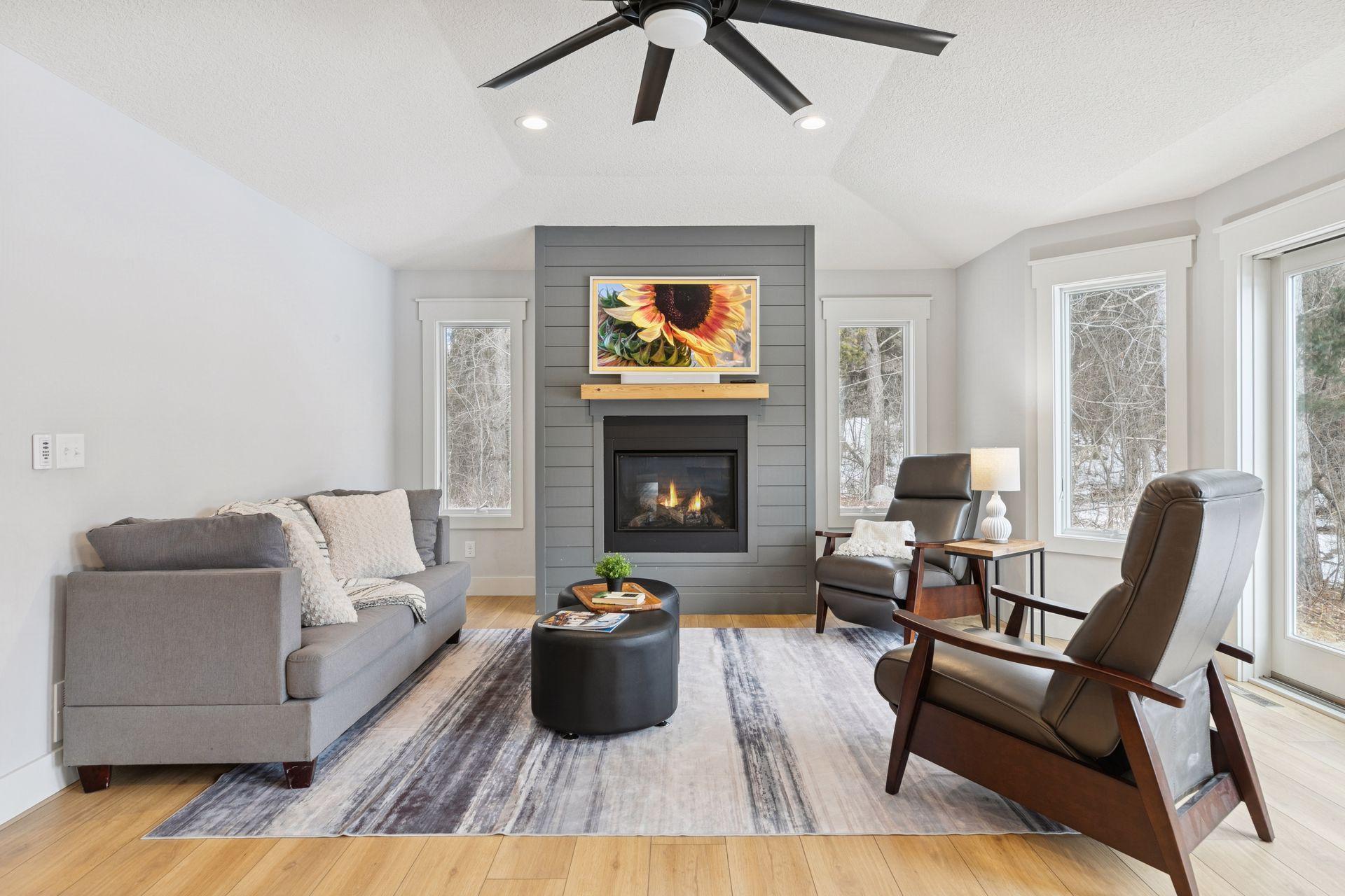 9353 Stonebridge Trail N