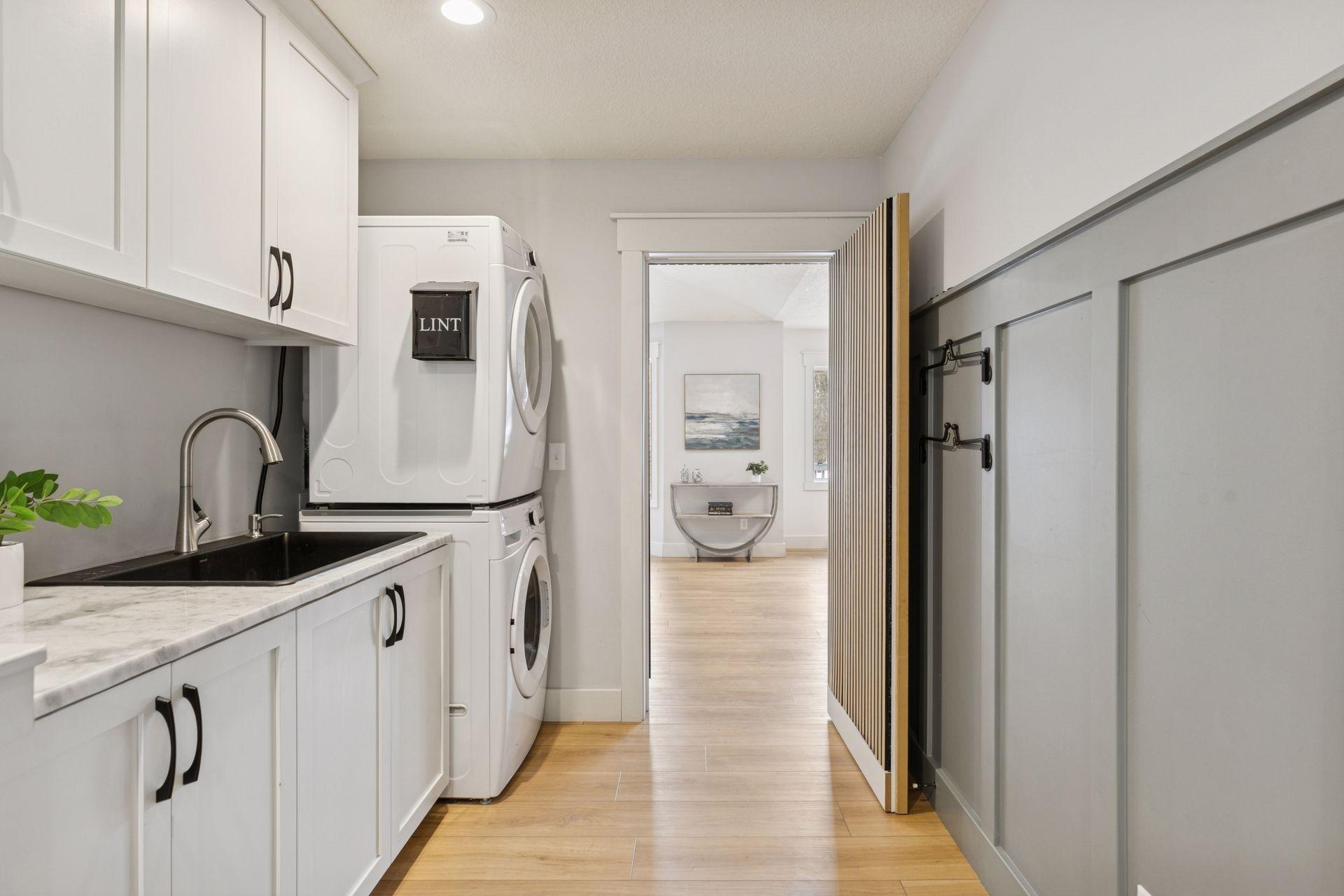 9353 Stonebridge Trail N