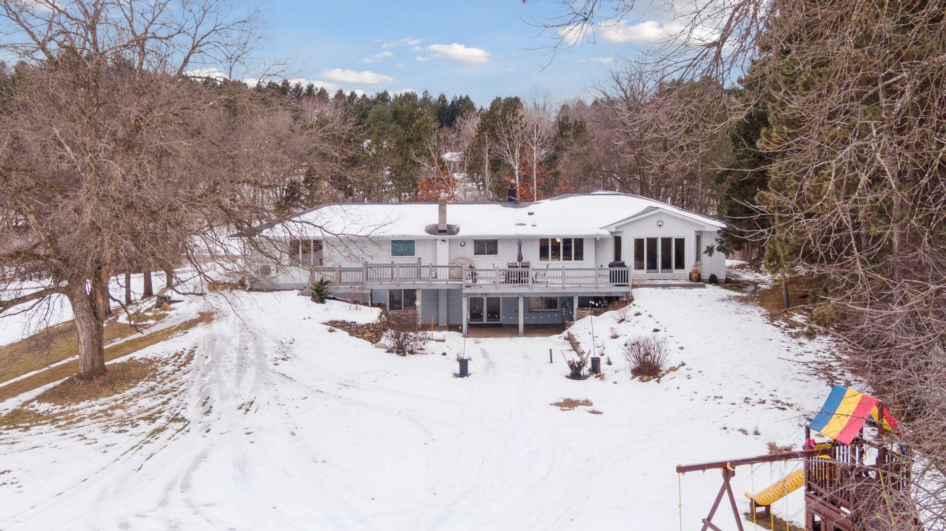 9353 Stonebridge Trail N