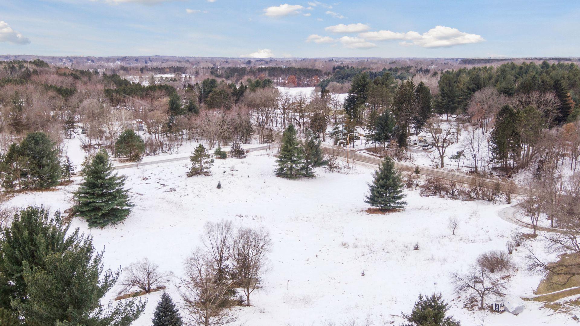 9353 Stonebridge Trail N