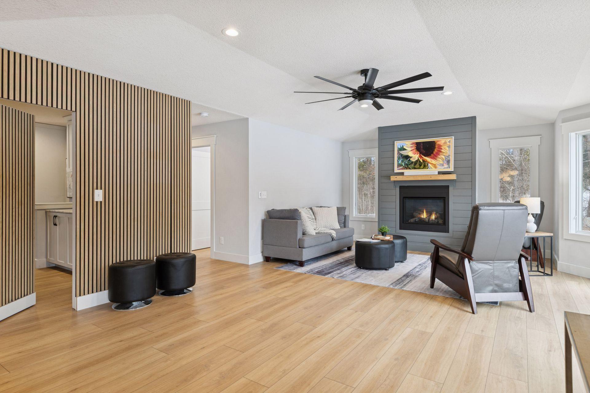 9353 Stonebridge Trail N