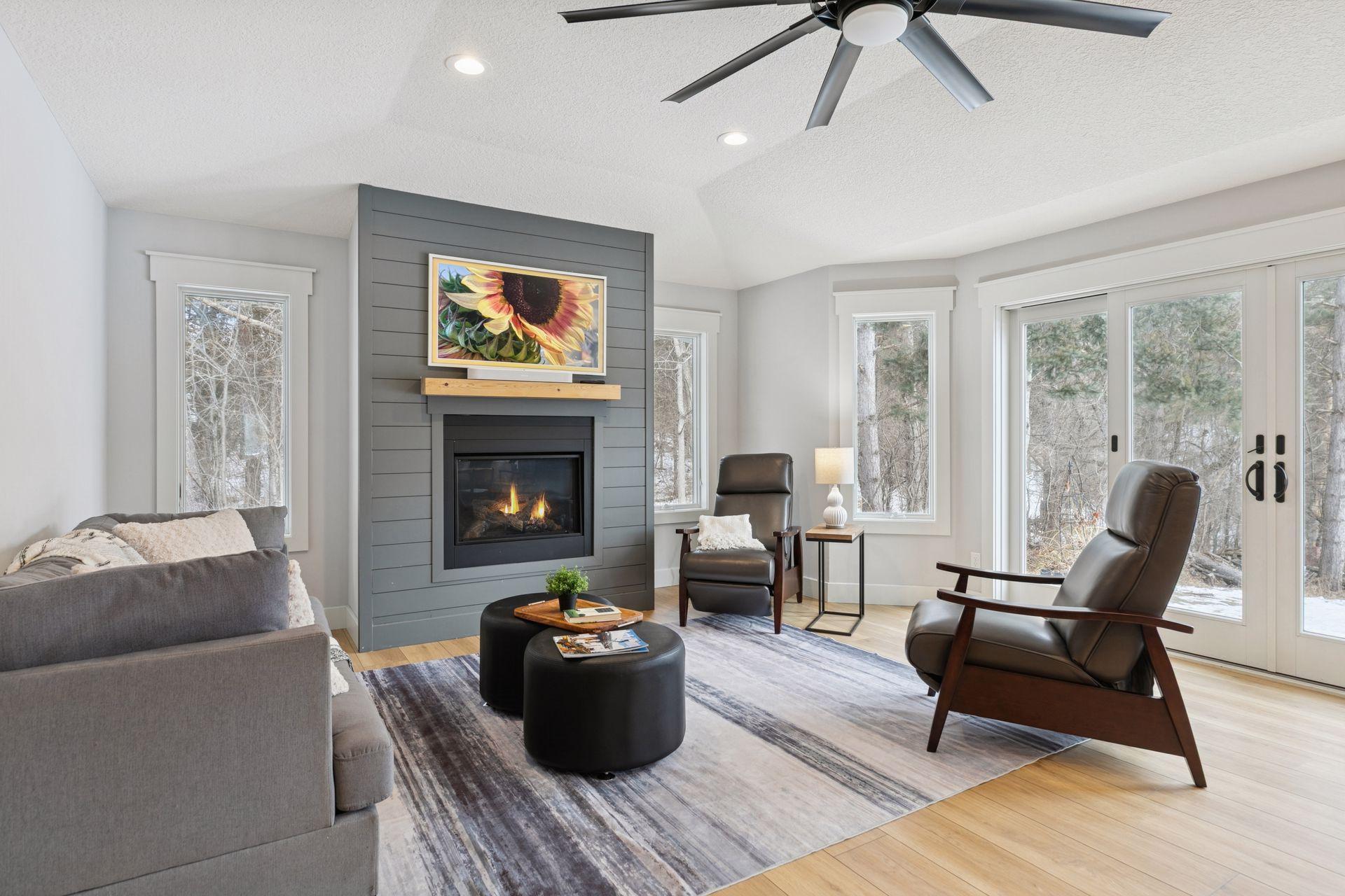 9353 Stonebridge Trail N