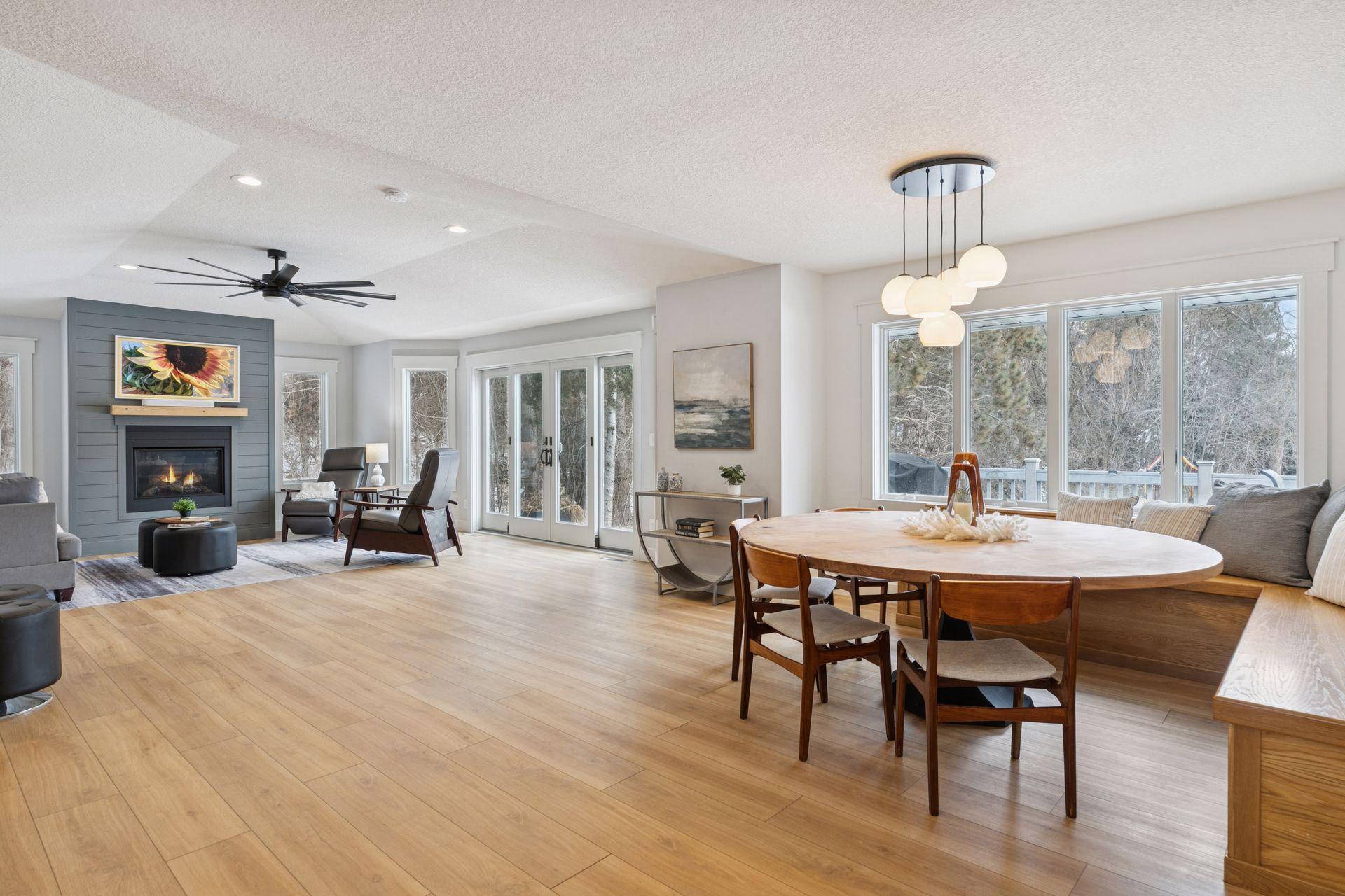 9353 Stonebridge Trail N