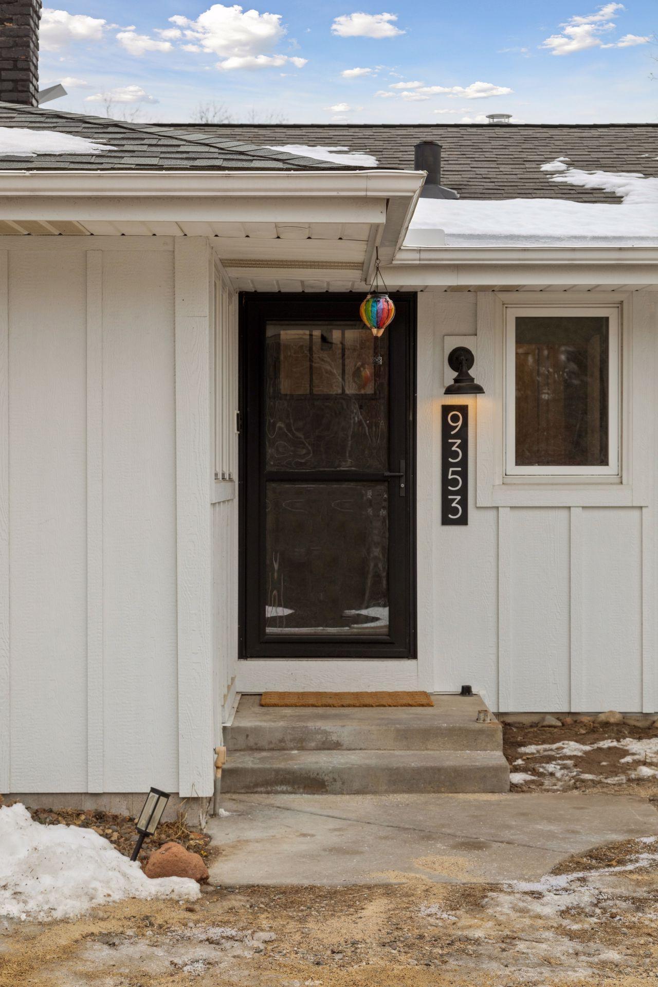 9353 Stonebridge Trail N