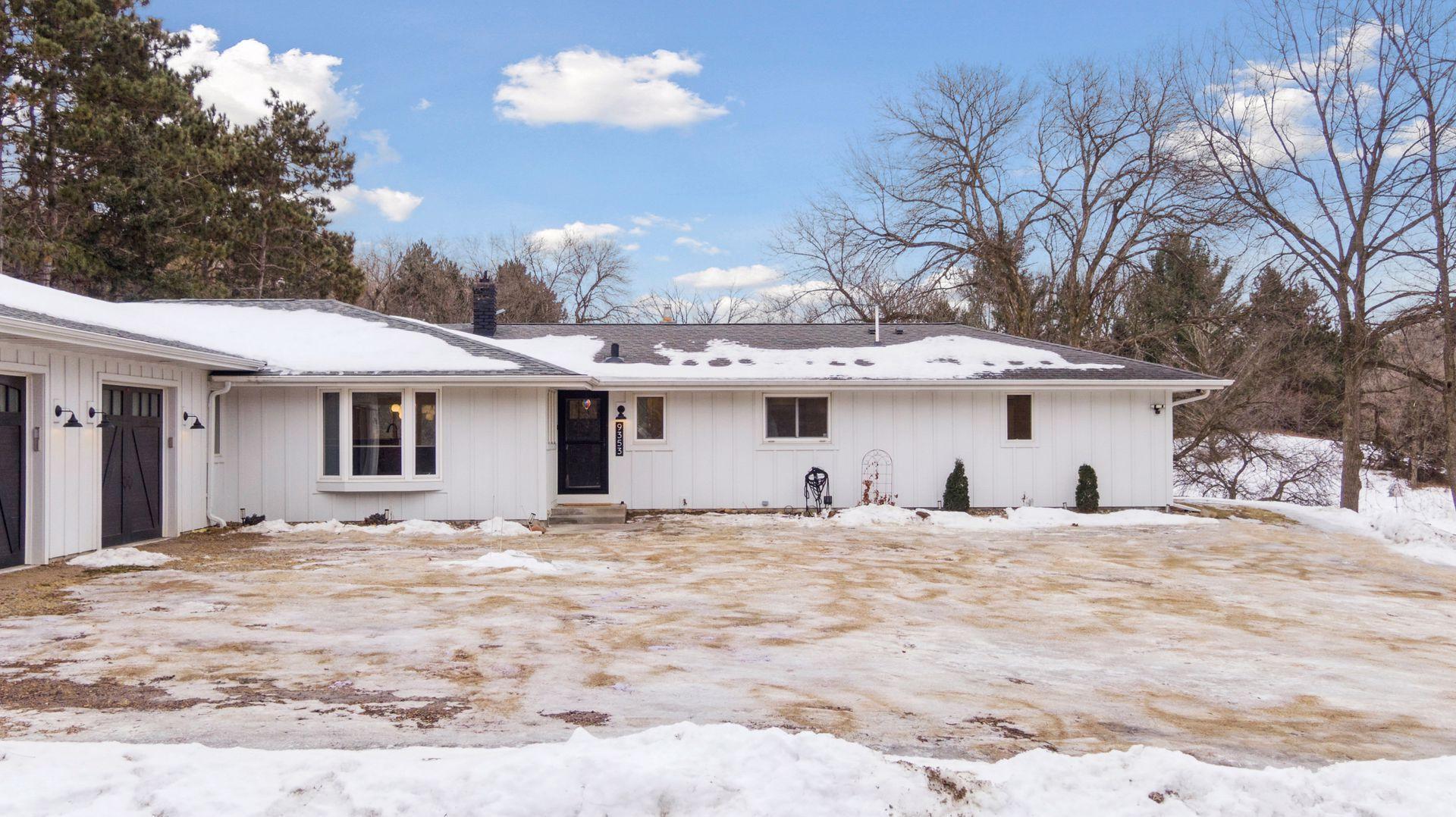 9353 Stonebridge Trail N