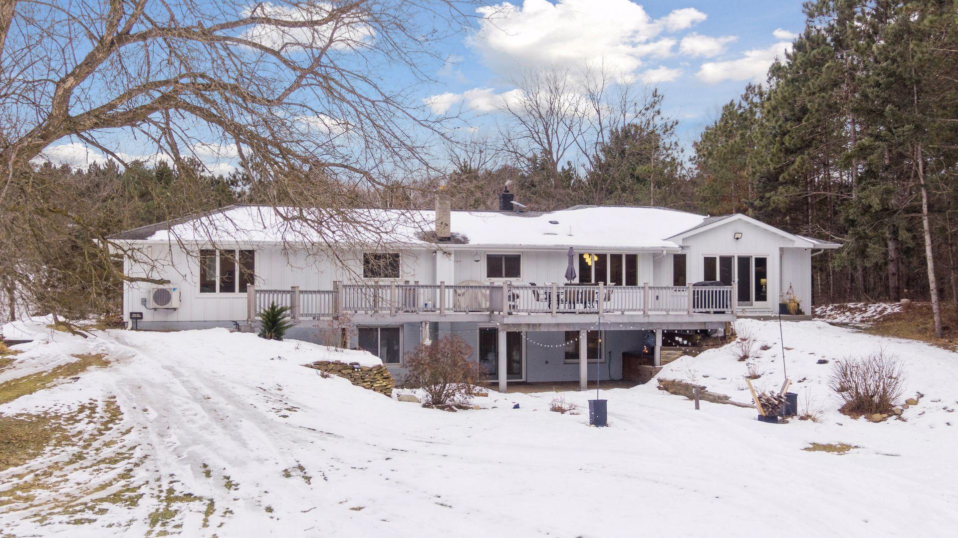 9353 Stonebridge Trail N