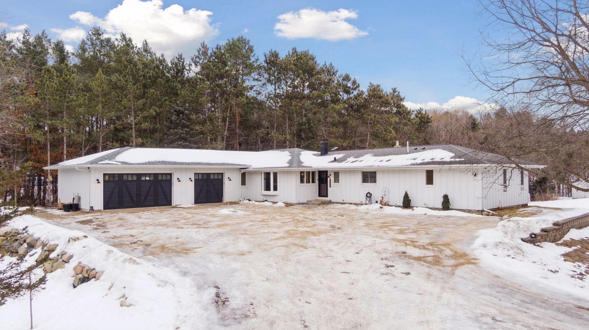 9353 Stonebridge Trail N