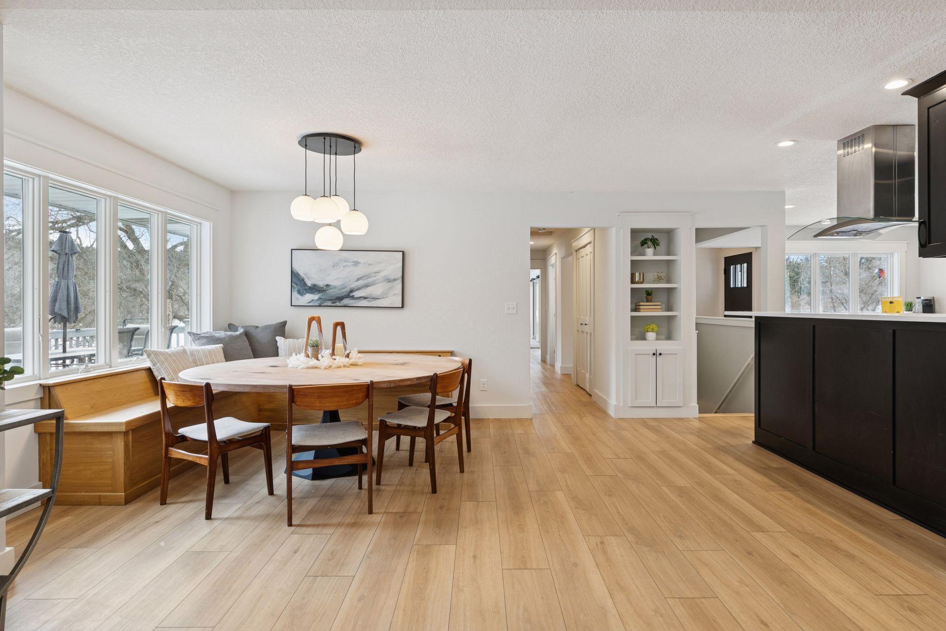 9353 Stonebridge Trail N