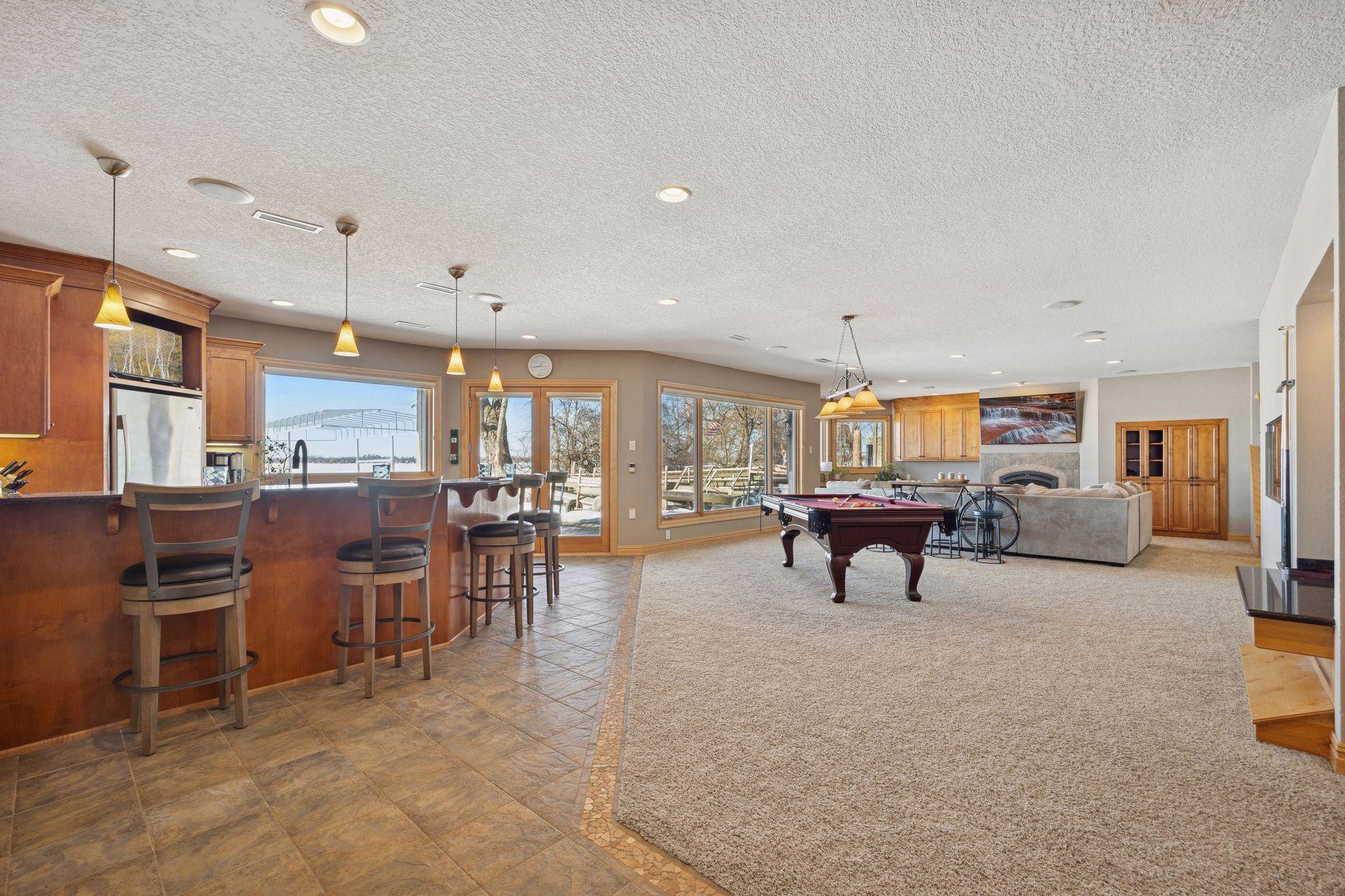 22620 Hayward Avenue N