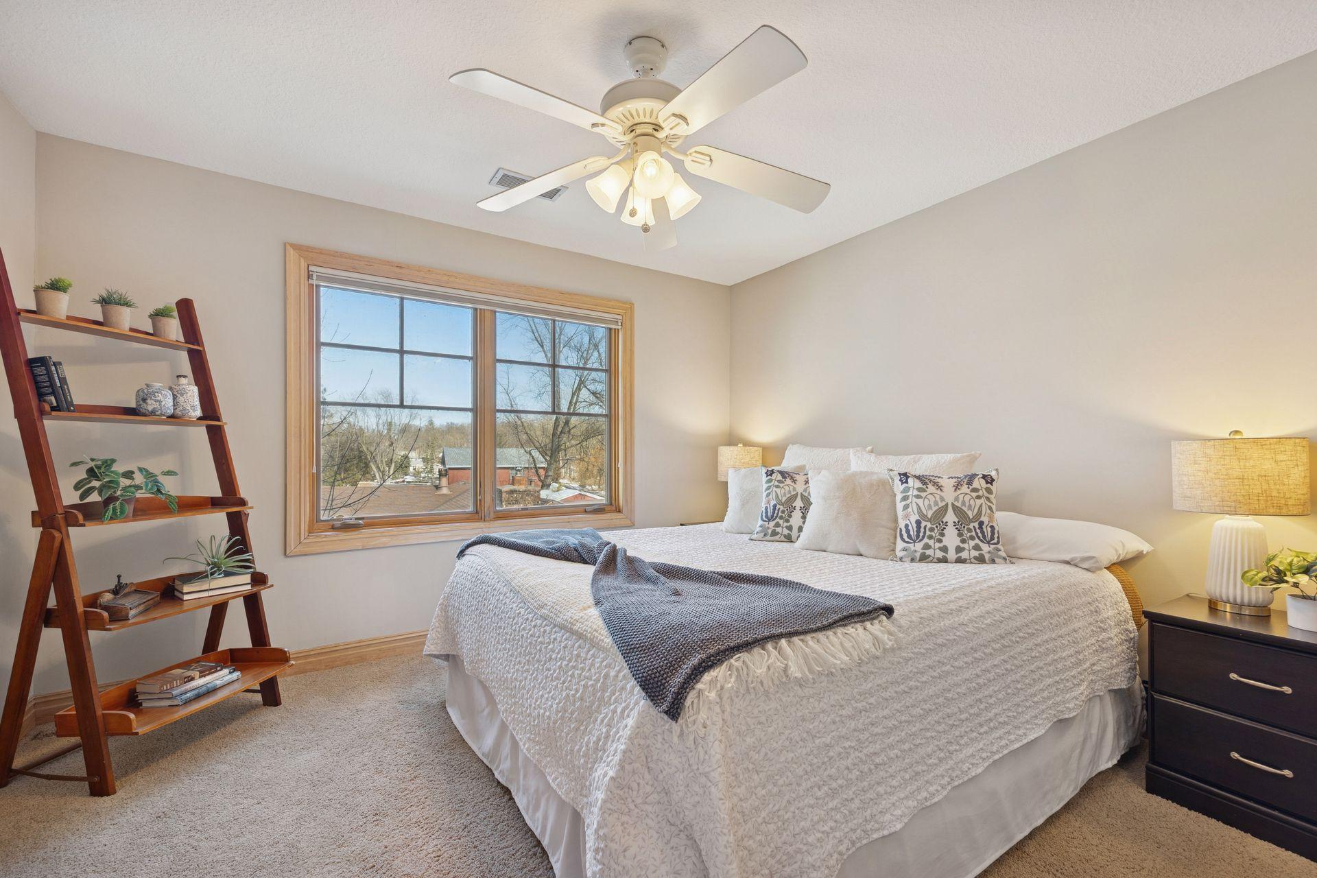 22620 Hayward Avenue N