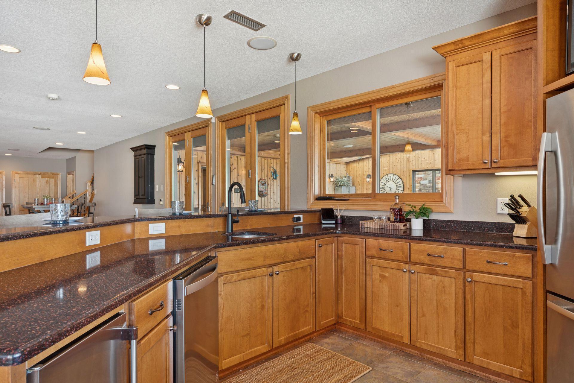 22620 Hayward Avenue N