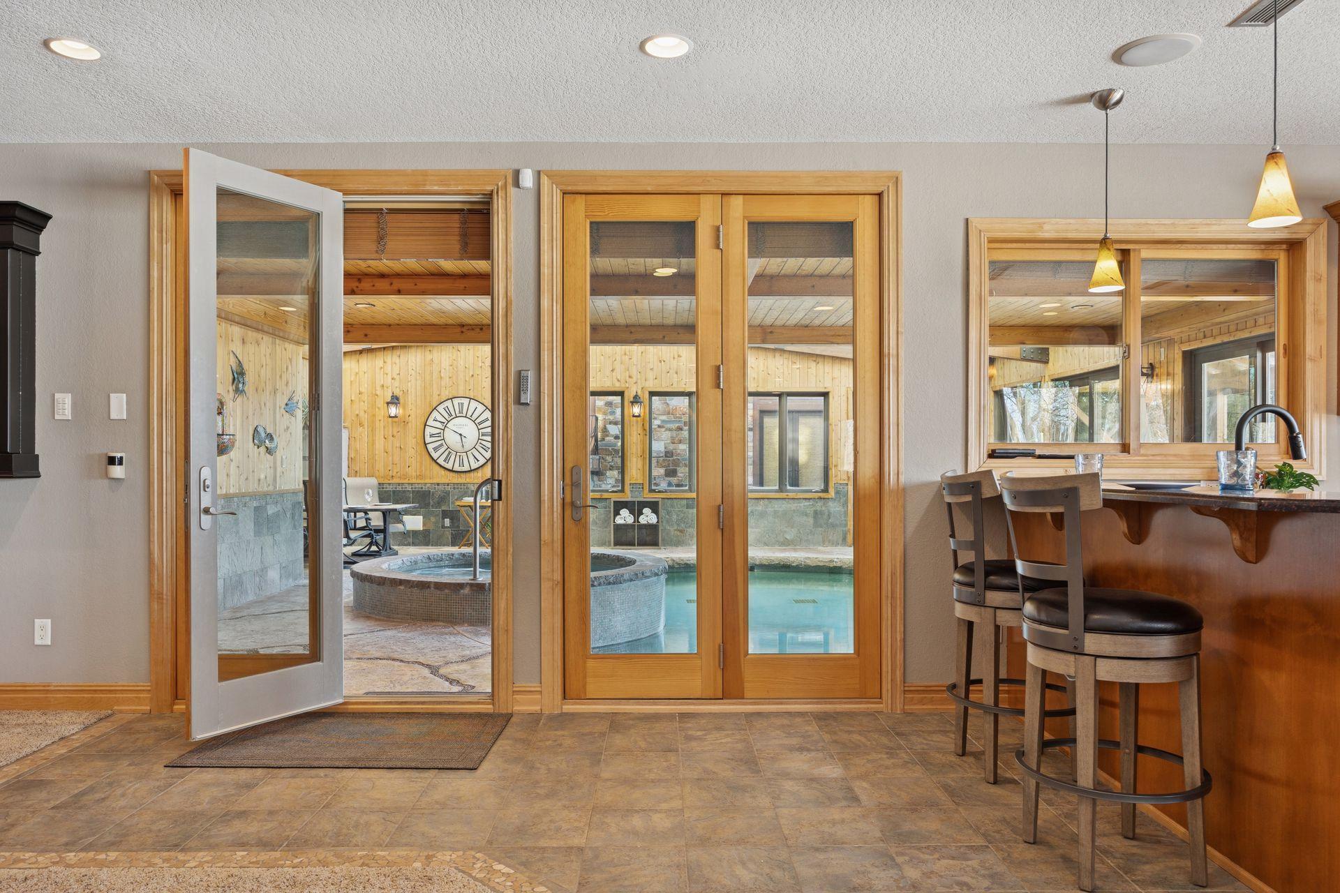 22620 Hayward Avenue N