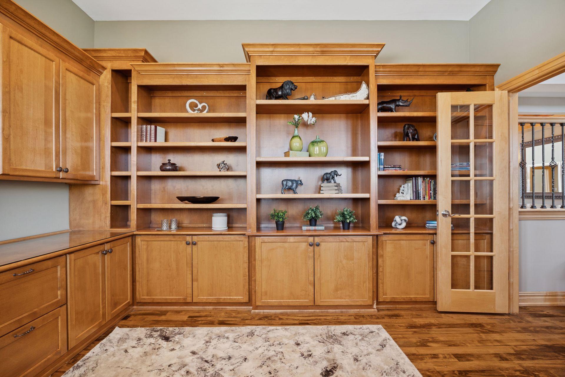 22620 Hayward Avenue N