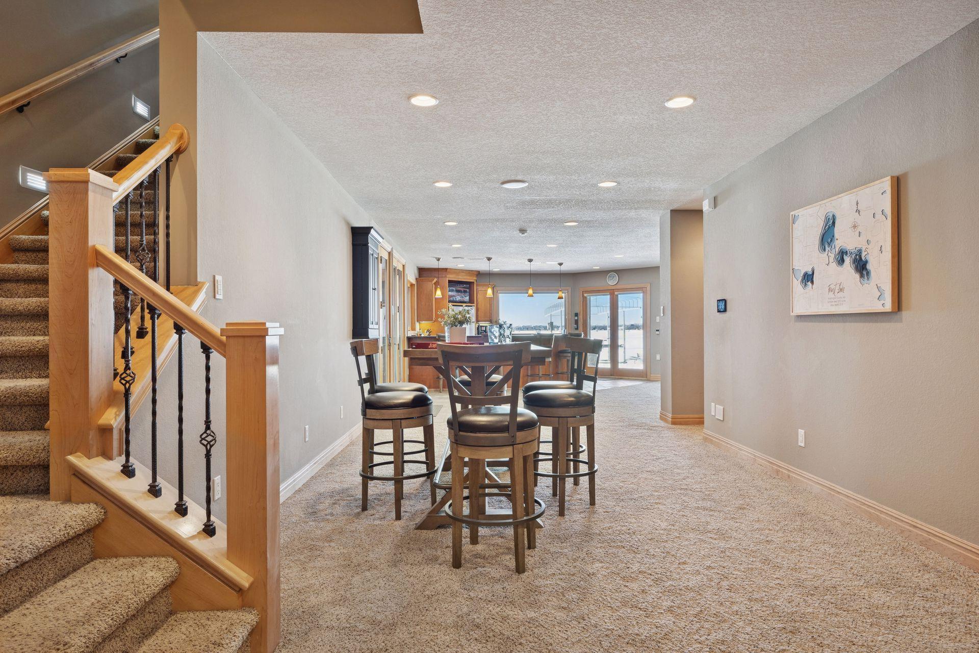 22620 Hayward Avenue N