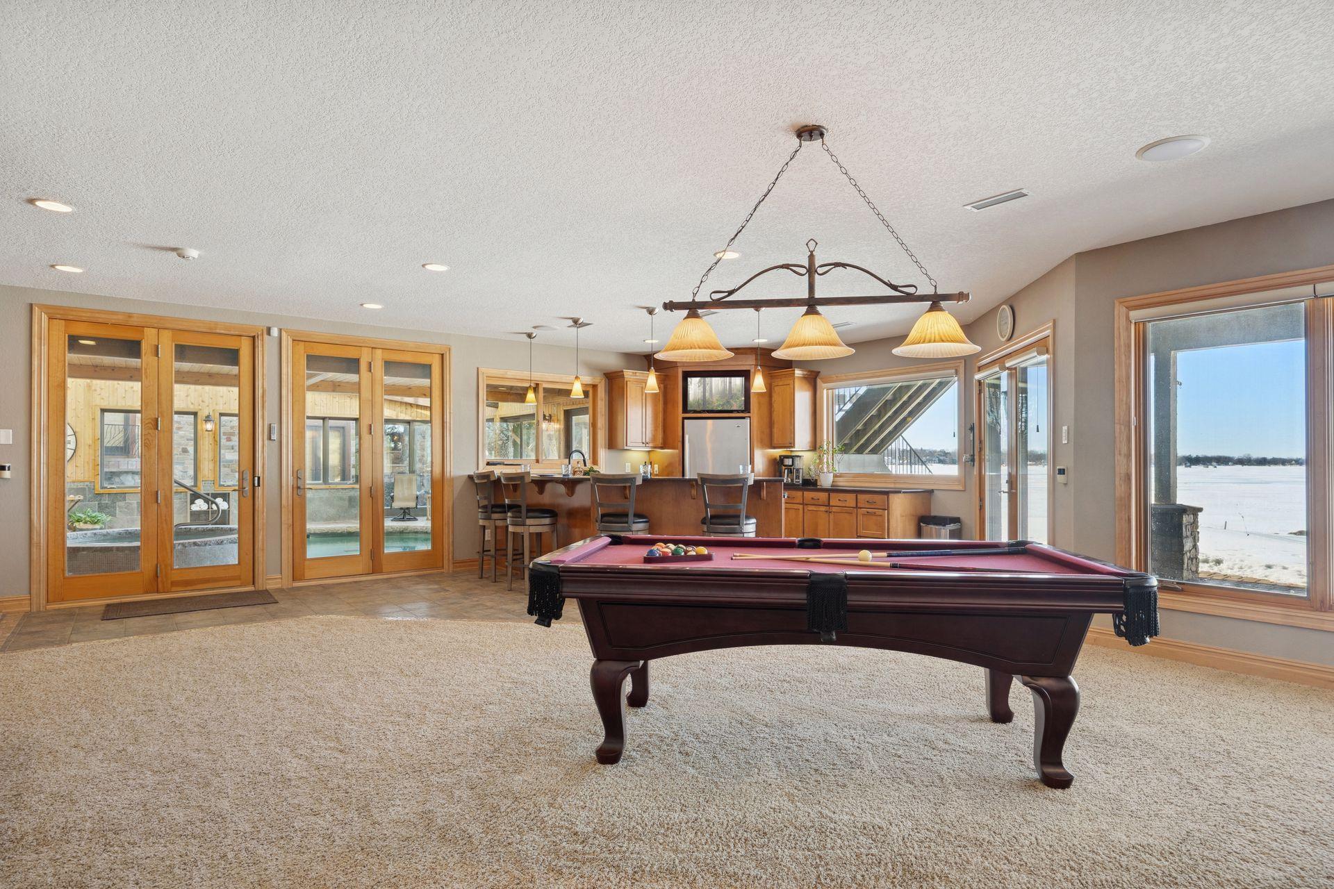 22620 Hayward Avenue N