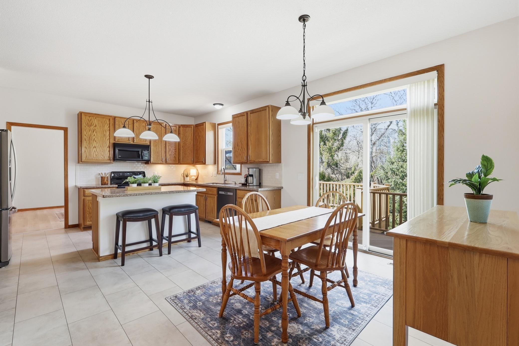 3420 N View Bay