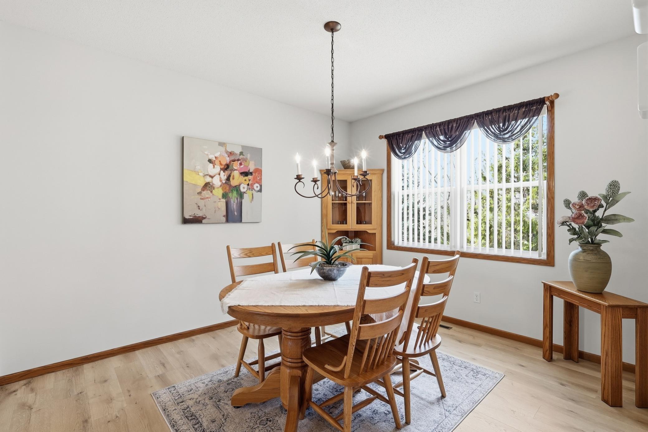 3420 N View Bay