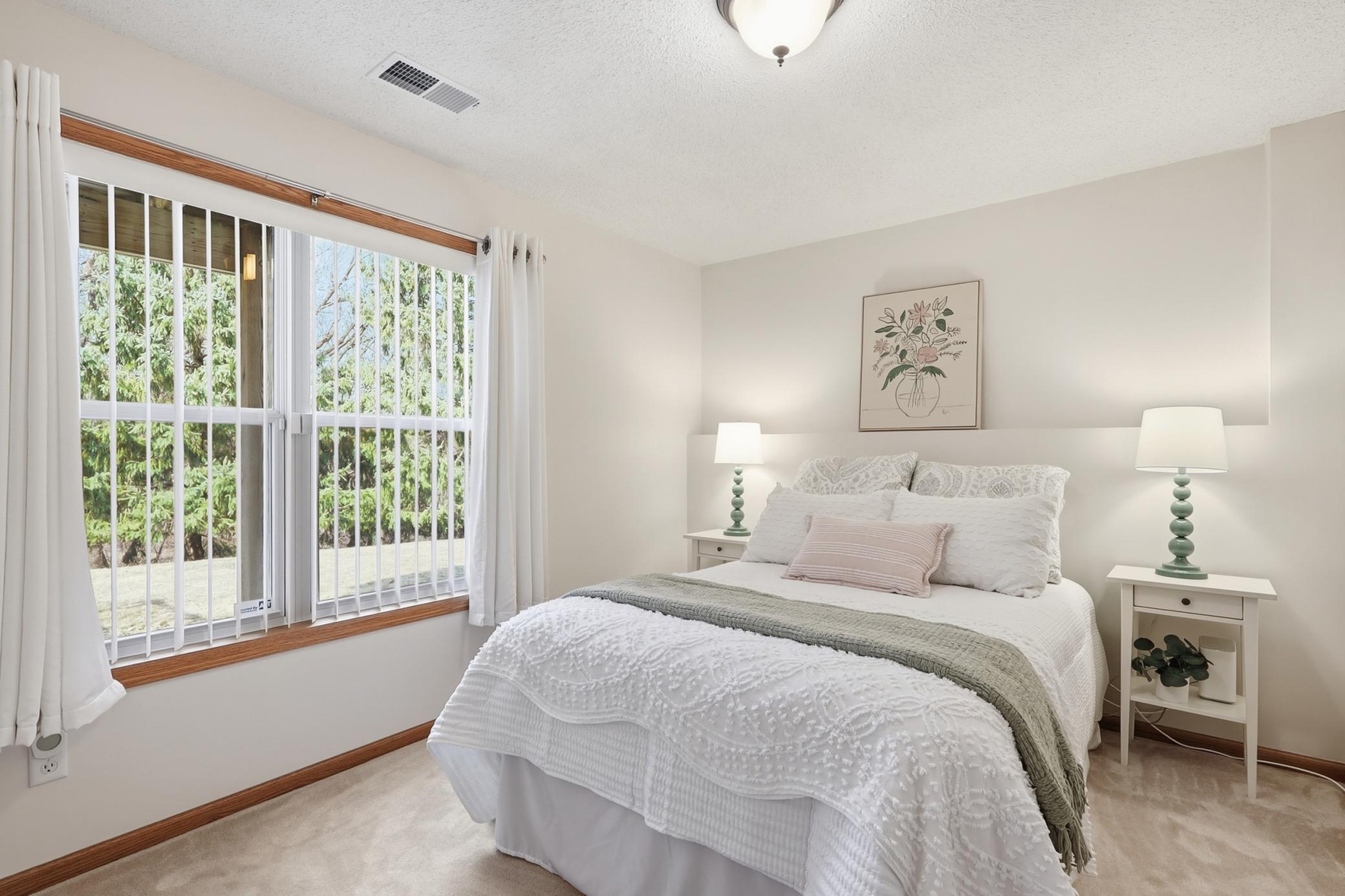 3420 N View Bay