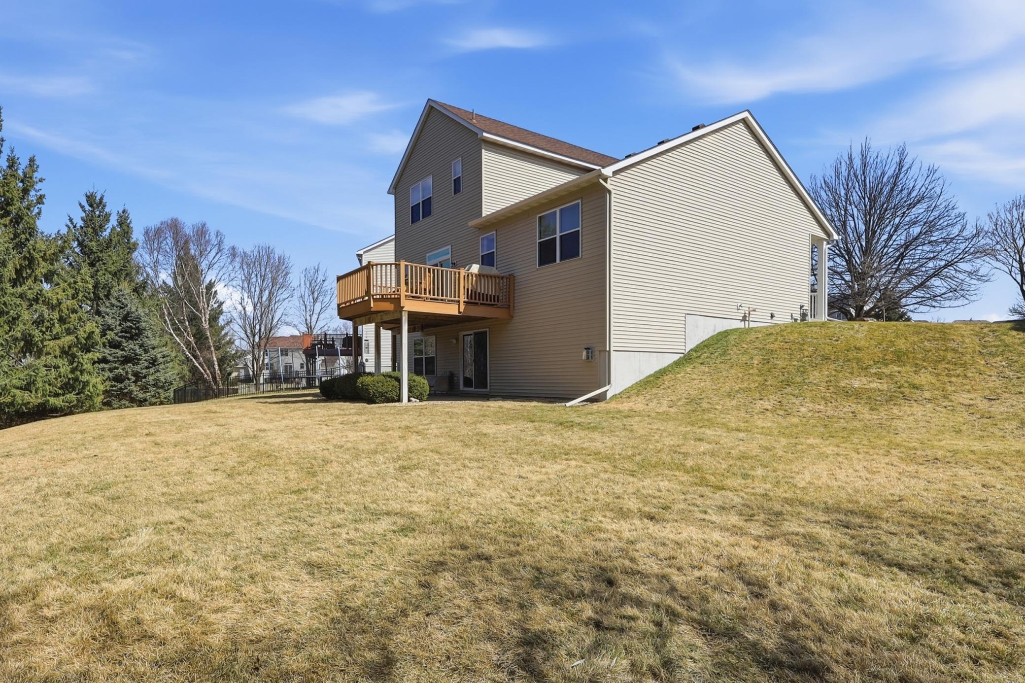 3420 N View Bay
