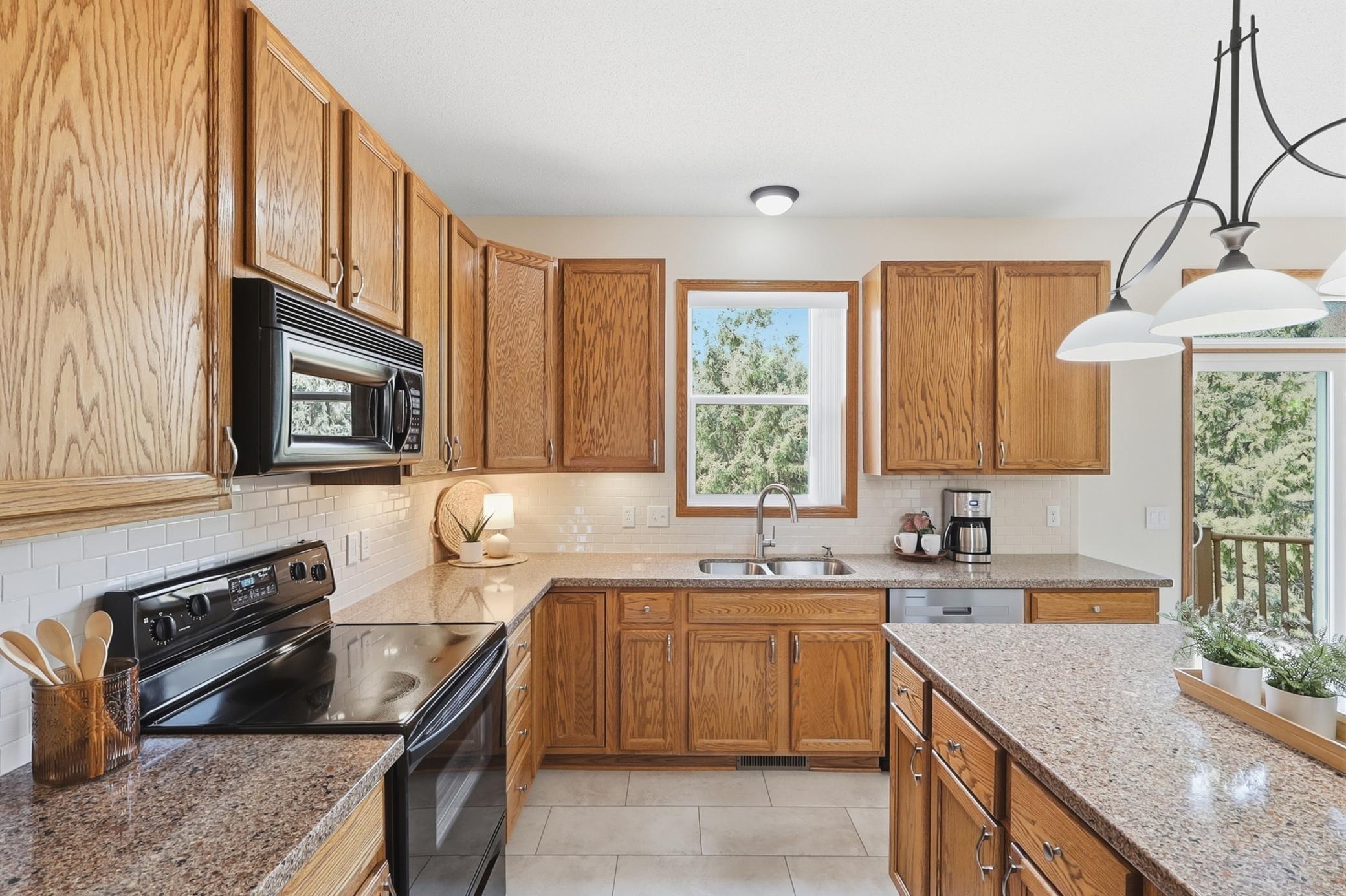 3420 N View Bay
