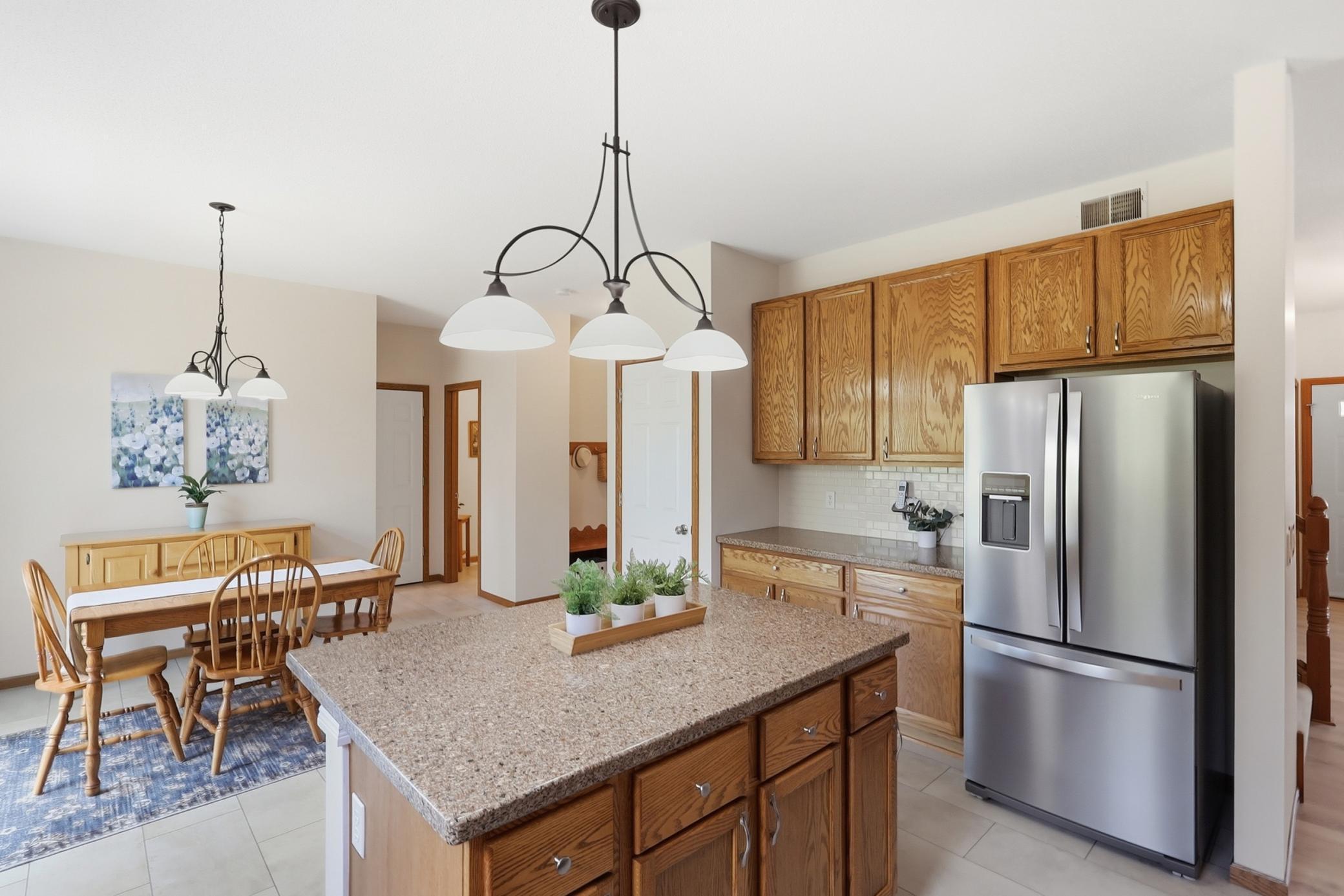 3420 N View Bay