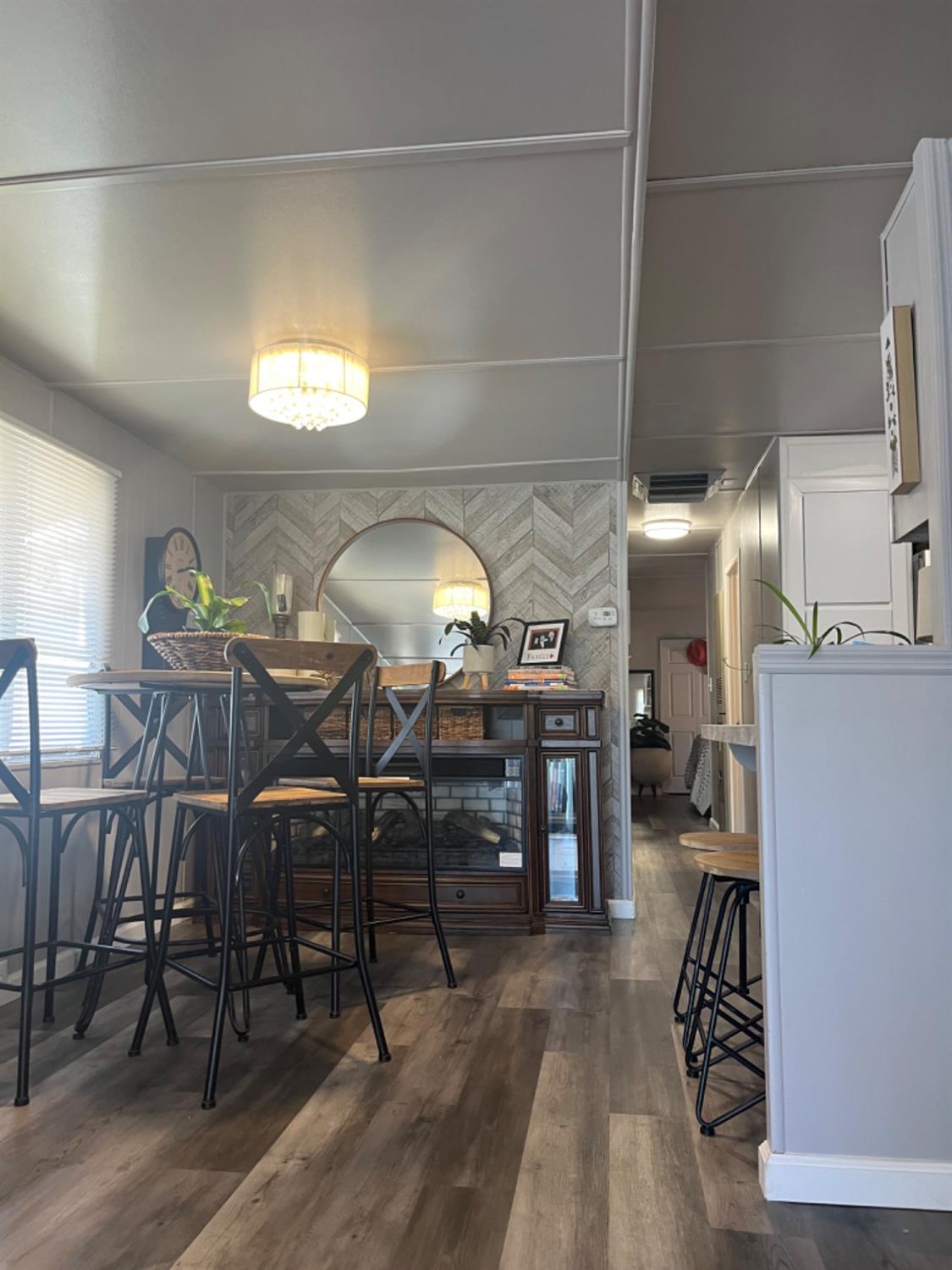 9060 Auburn Folsom Rd 45