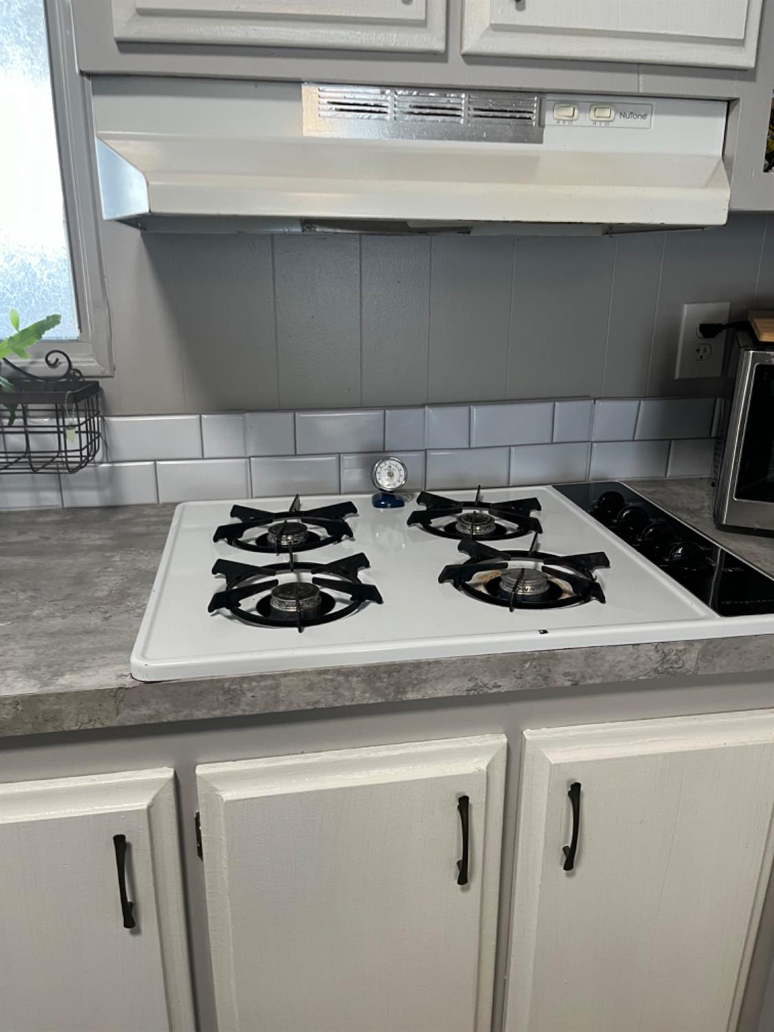 9060 Auburn Folsom Rd 45