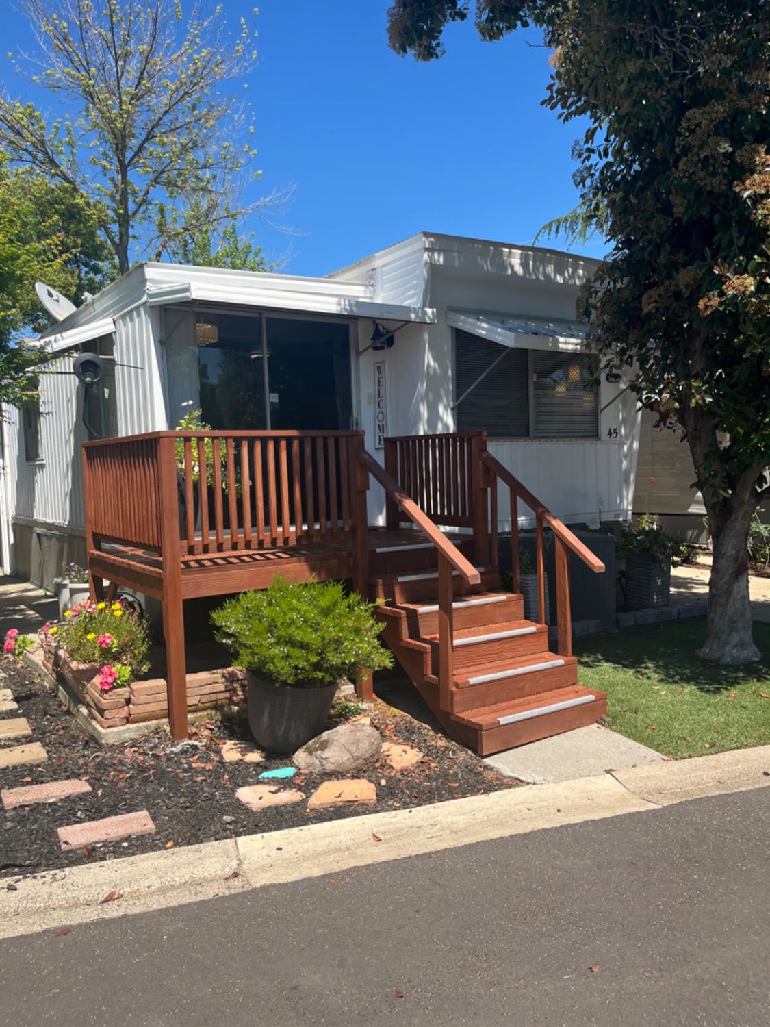 9060 Auburn Folsom Rd 45