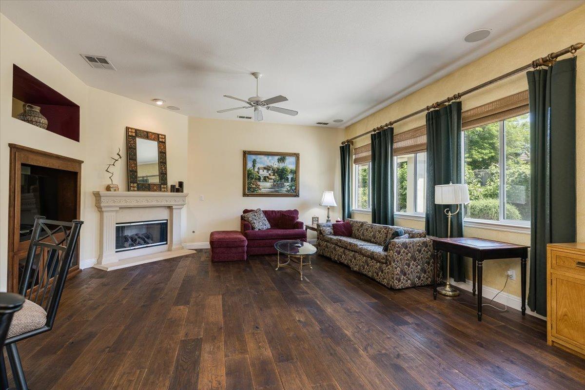 5742 Palmera Lane