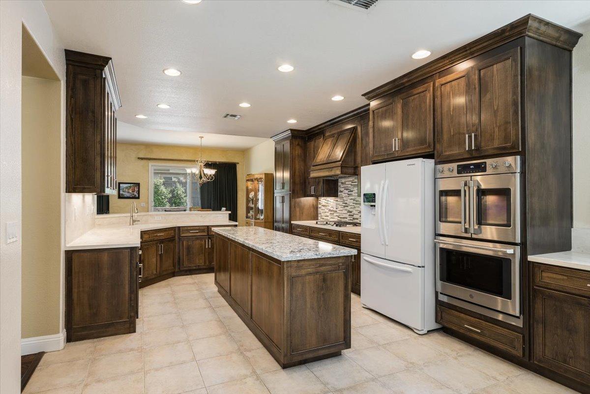 5742 Palmera Lane