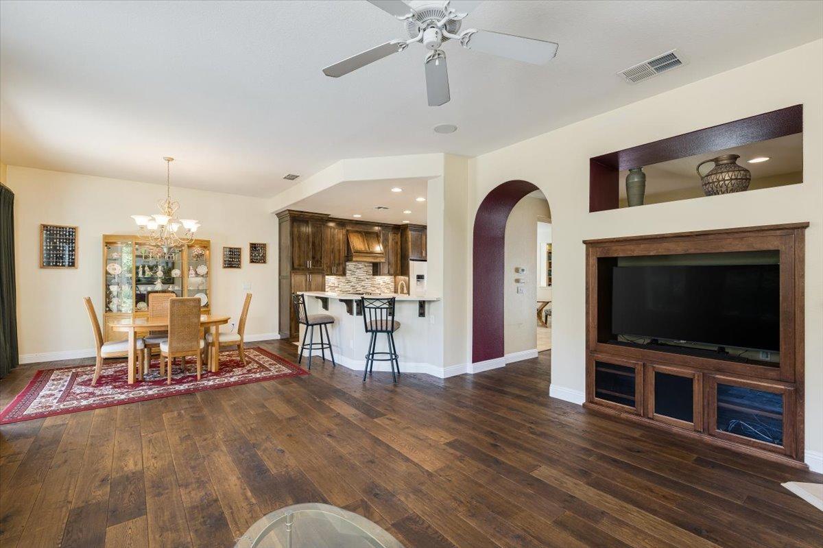 5742 Palmera Lane