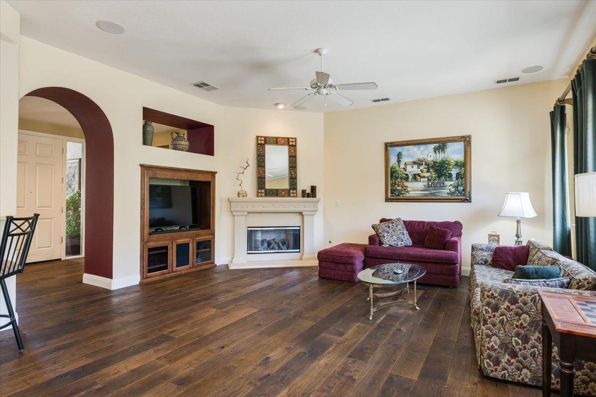 5742 Palmera Lane