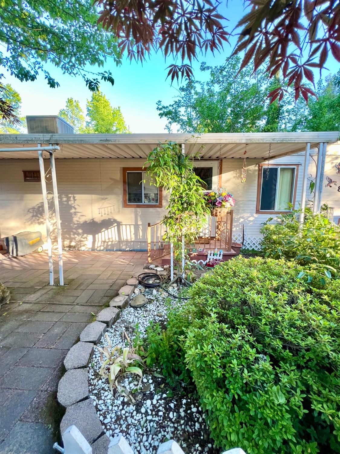 1525 Cold Springs Road 8