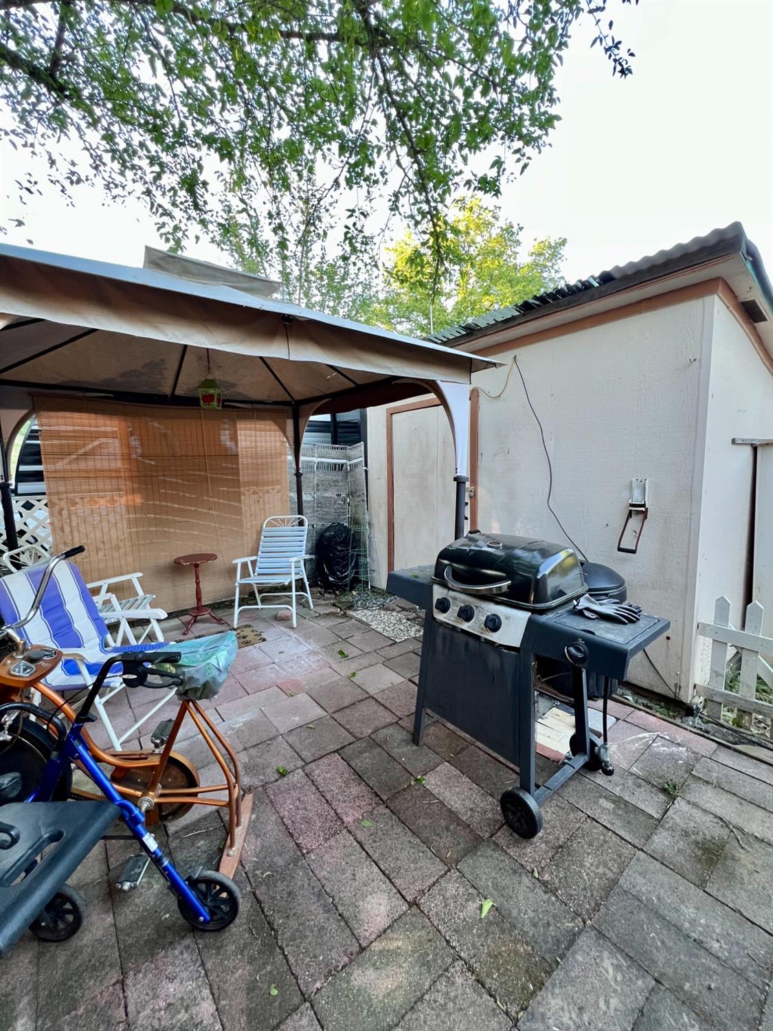 1525 Cold Springs Road 8